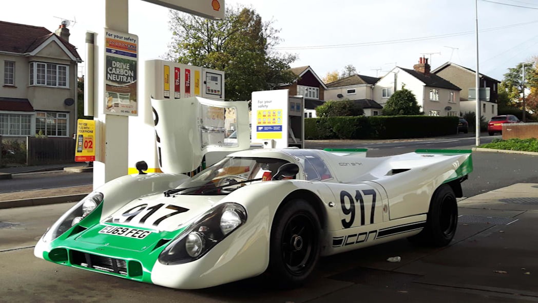 Gateregistrerte replikaer av det som opprinnelig var rene racerbiler som Porsche 917, er nå fullt mulig å kjøpe.