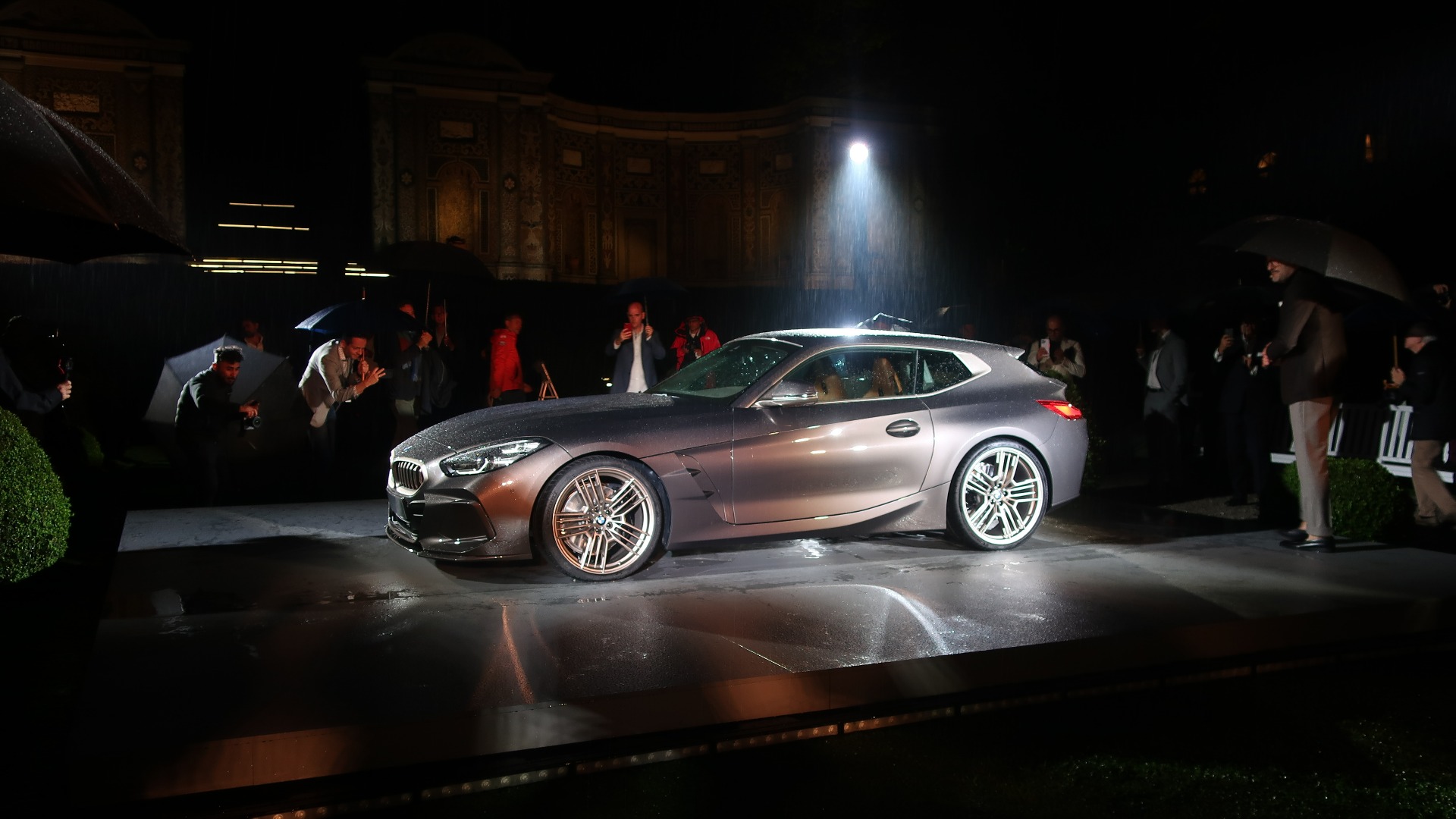 Akkurat avduket: BMW Concept Touring Coupé