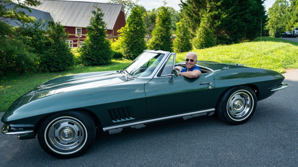 Joe Biden selv har en vakker 1967 Corvette Stingray
