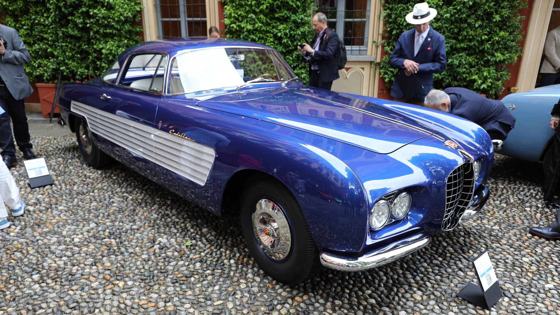 En voldsom 1953 Cadillac Series 62 Ghia.