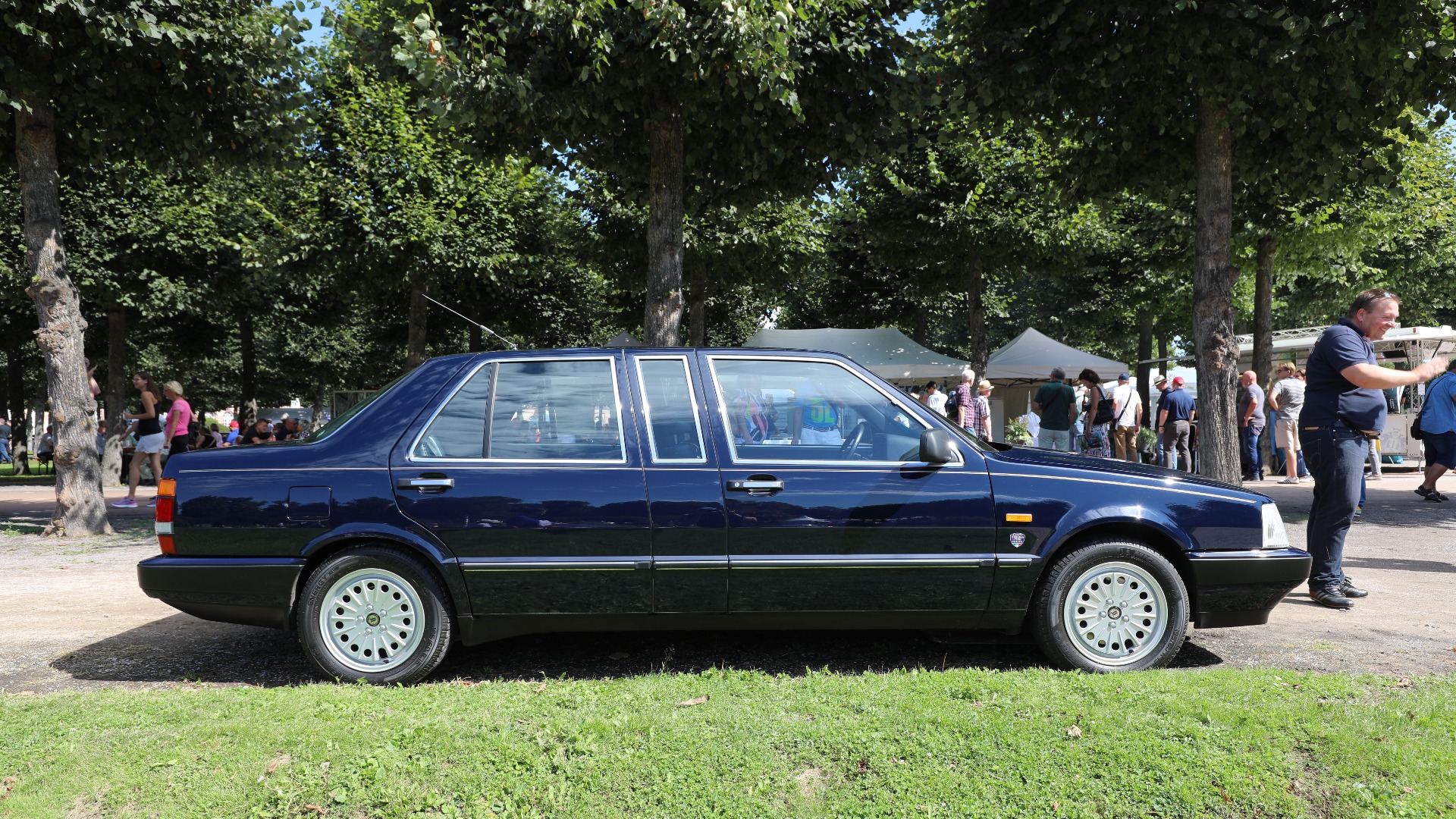 En Lancia Thema Limousine er ikke noe du ser hver dag. Bilen ble levert av fabrikken for velstående kunder og høytstående Fiat-ansatte, og ble bare bygget i 24 eksemplarer. 