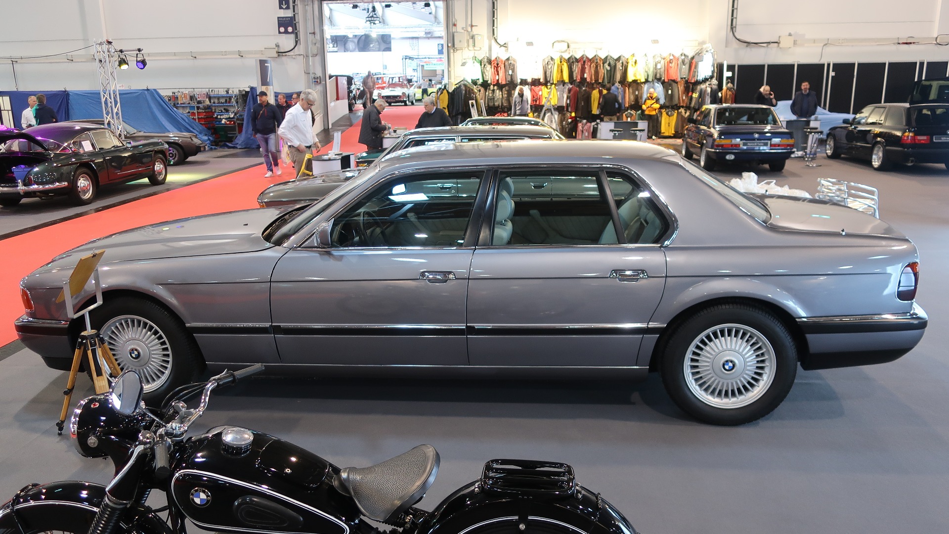 En sideprofil som ikke ligner på noen annen 7-serie.