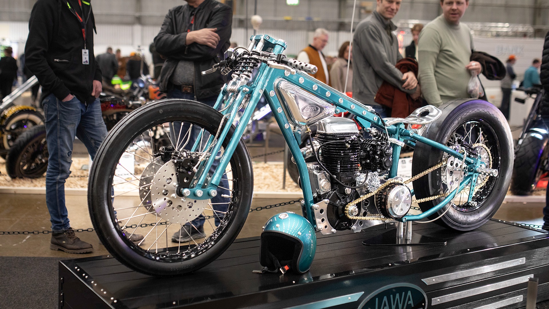 Dette 2023 Jawa-bygget fra Finland tok med seg pris for Best Innovation Bike.