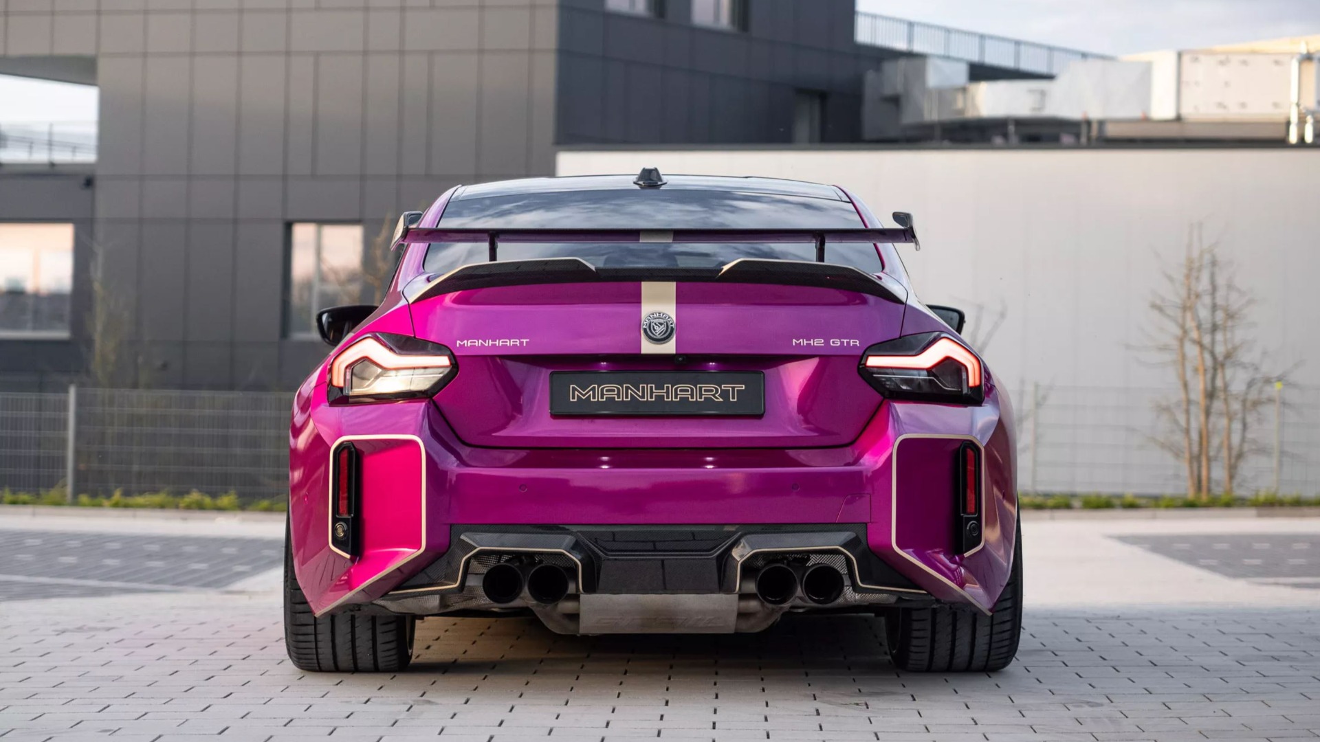 Ny diffusor og fet vinge.