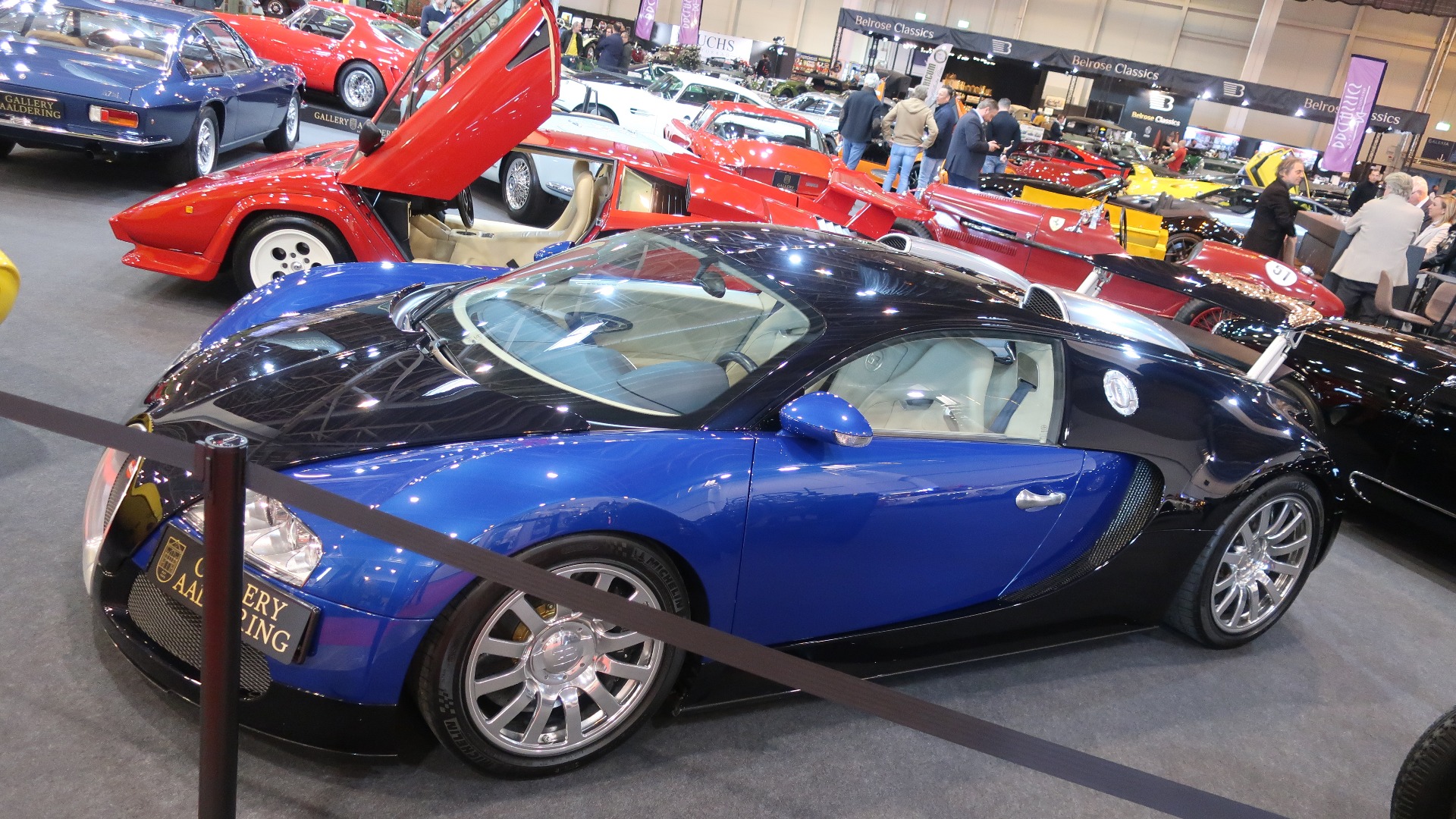 2007 Bugatti Veyron 16.4 til salgs for 1.625.000 Euro. Veyron har holdt seg godt i pris, som seg hør og bør.