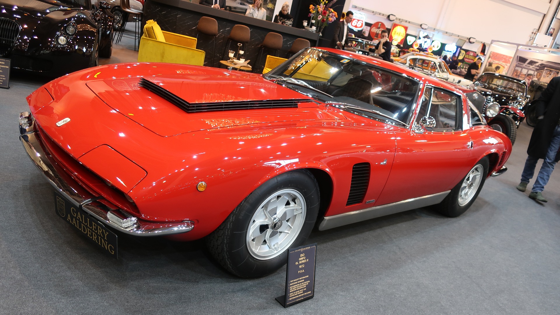 Iso Grifo ble i mine øyne mye fetere da den fikk halvskjulte frontlykter og et monsteraktig panserscoop.
