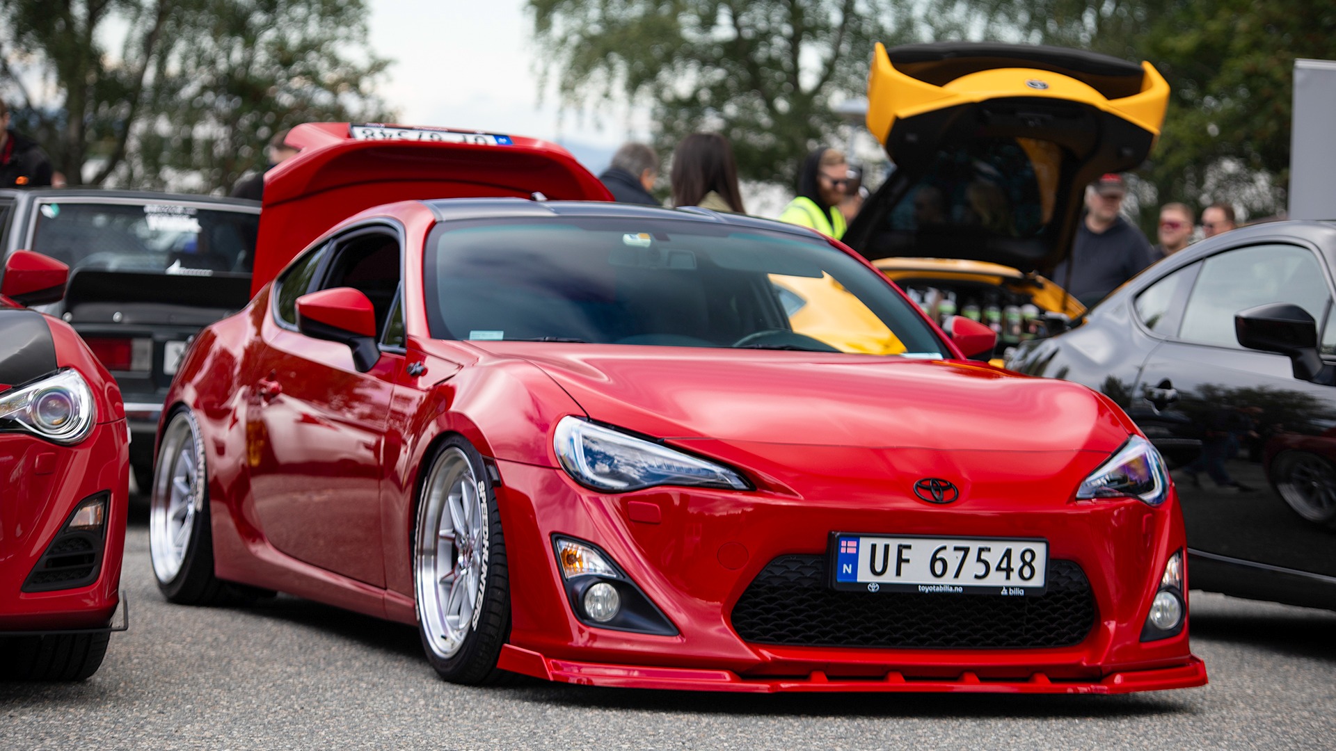 En annen bil det var mye av var Toyota GT86/Subaru BRZ. Denne var den mest ombygde av dem, med luftsenk og herlig hjuloppsett.