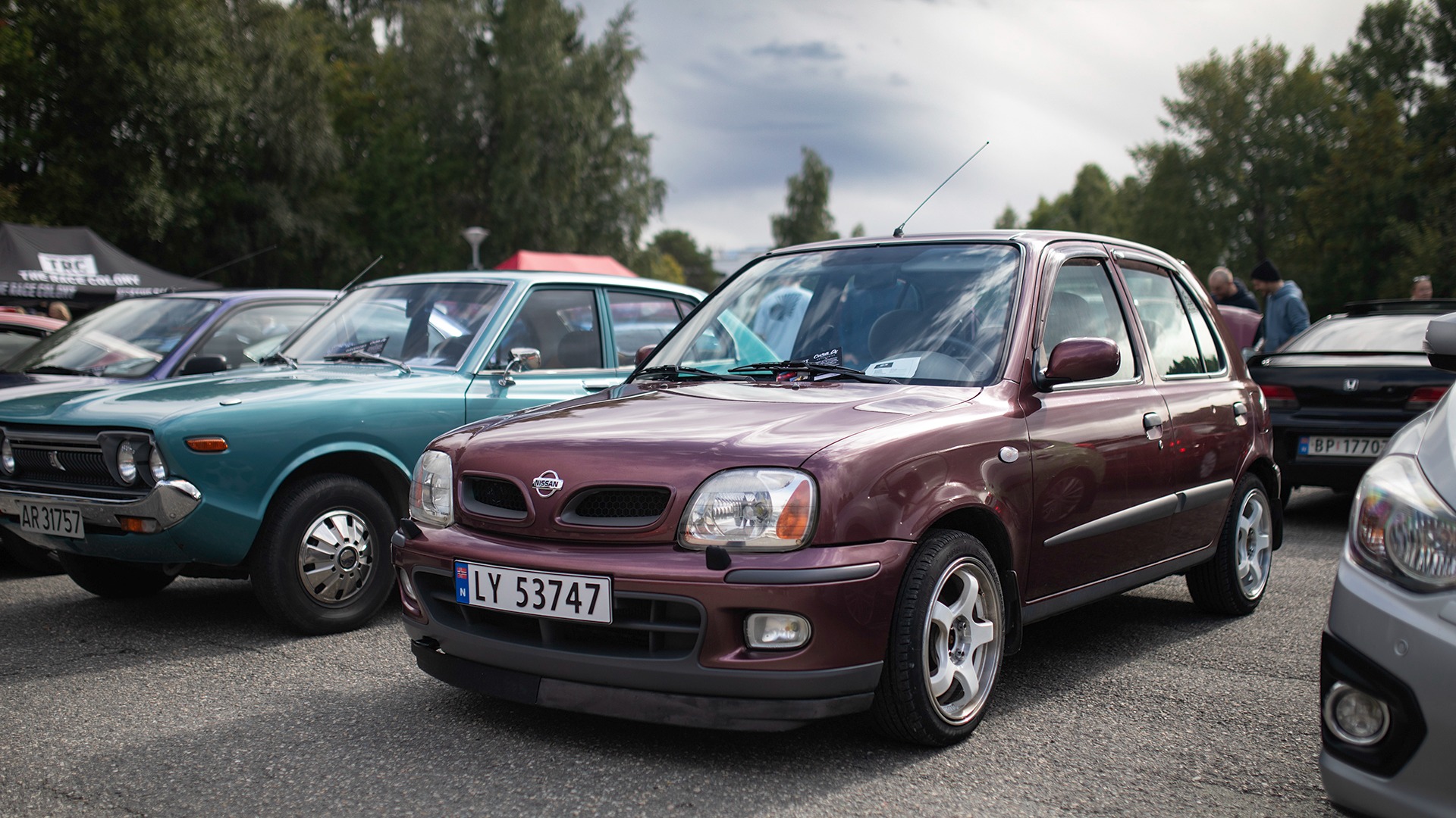 Bilhobby trenger ikke koste skjorta. Se bare på denne morsomme Nissan Micraen, med gromme felger og en frekk leppe.