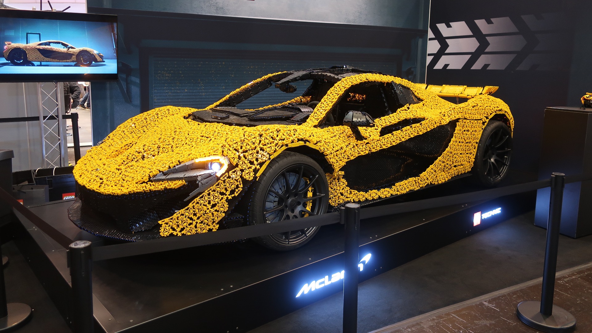 Blant nye utstillere fant man ebay motors og Lego. Sistnevnte med en McLaren i lifesize-størrelse som dessverre ikke kan kjøpes på din lokale Ringo-butikk.