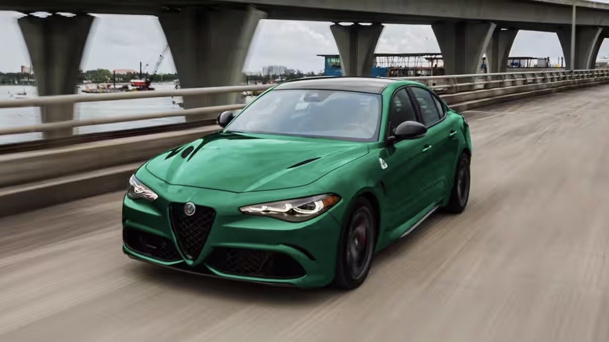 Giulia Quadrifoglio