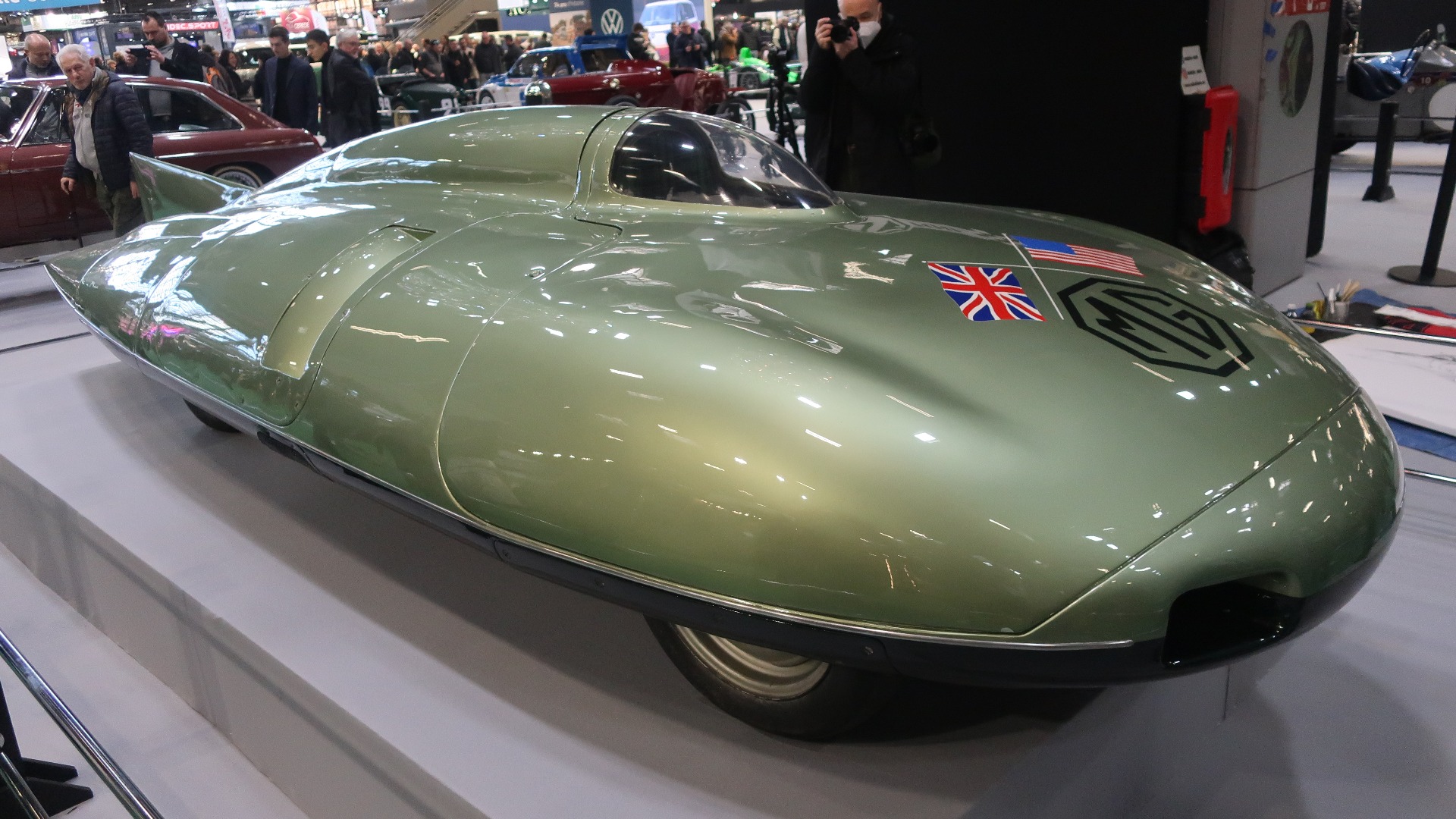 MG EX181 i all sin prakt.