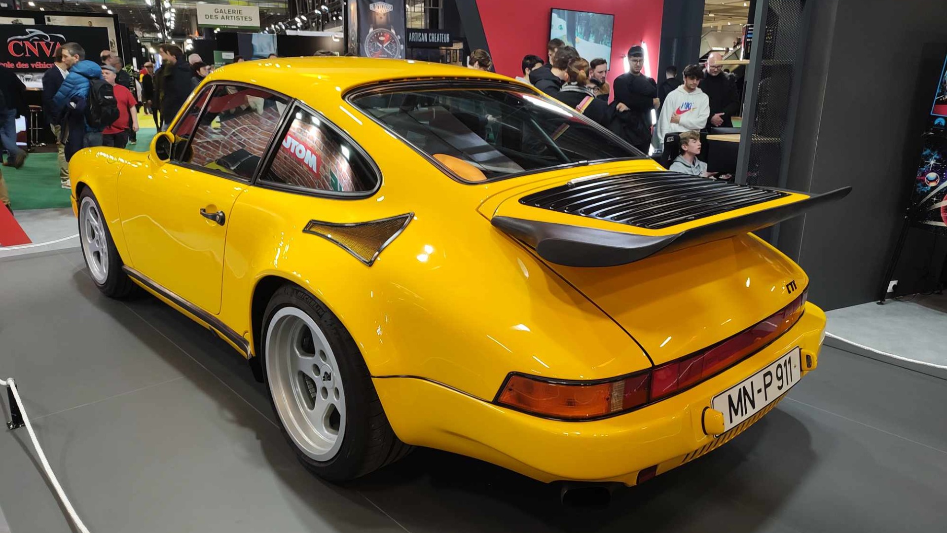 RUF CTR Yellowbird er en legende på fire hjul og en bombe av en bil.
