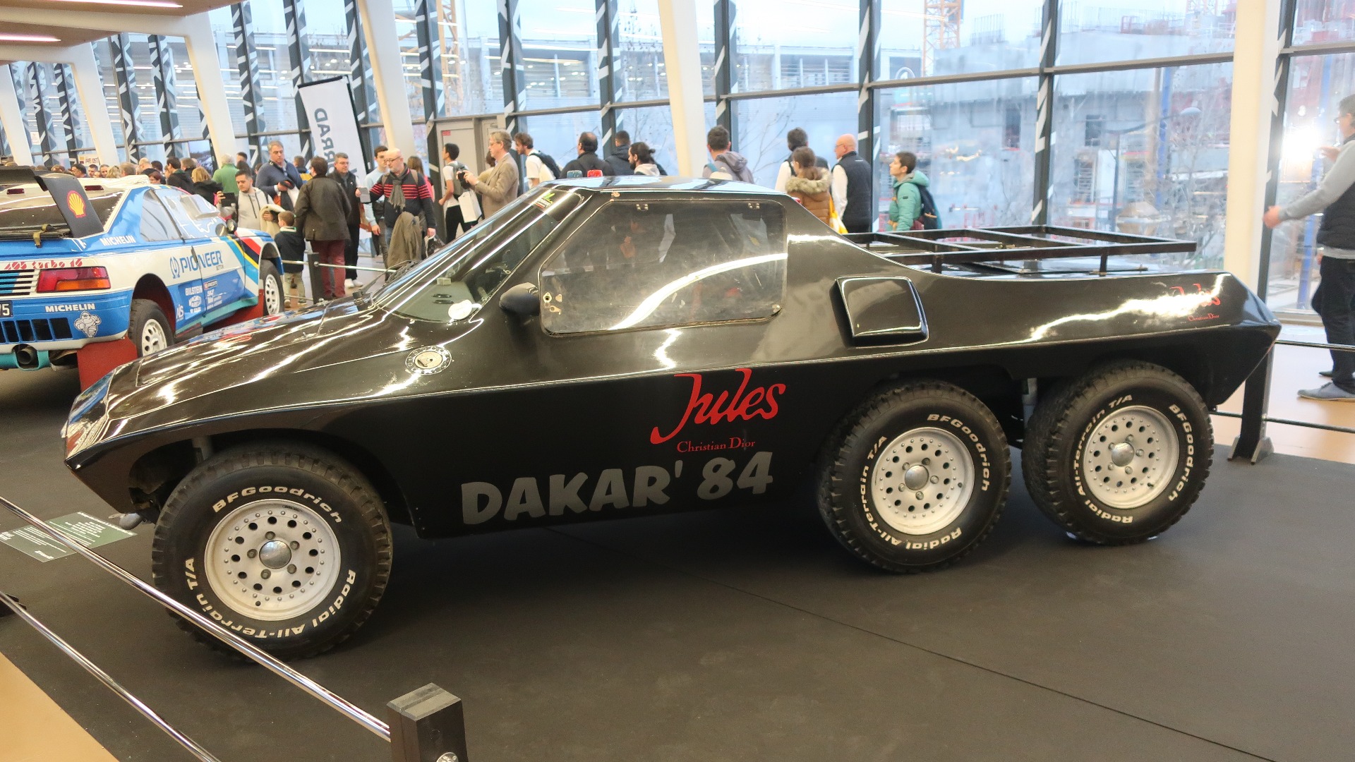 Seks hjul er nesten alltid tøft, og denne godbiten brukt i Paris Dakar trumfer det meste.