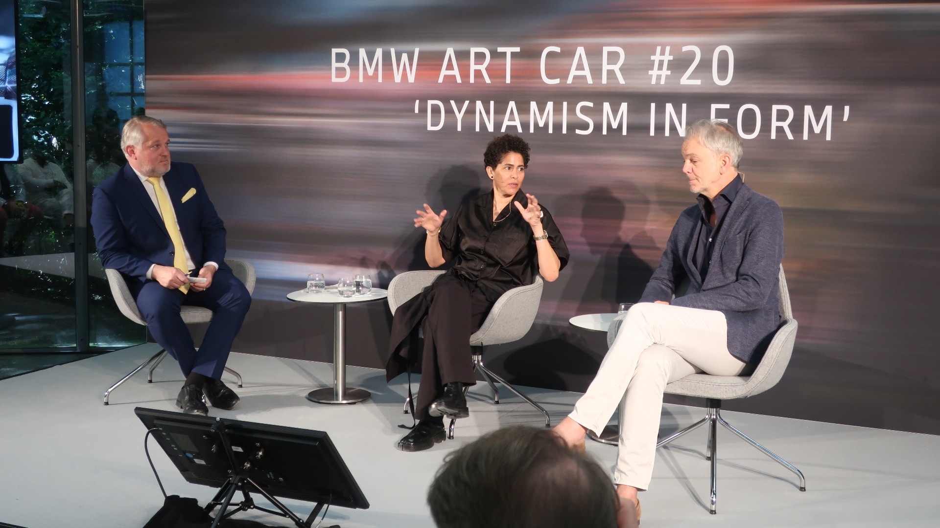 Det ble også tid til en interessant debatt med Julie Mehretu og BMWs sjefsdesigner Adrian van Hooydonk, med Thomas Girst fra BMW som ordstyrer.  