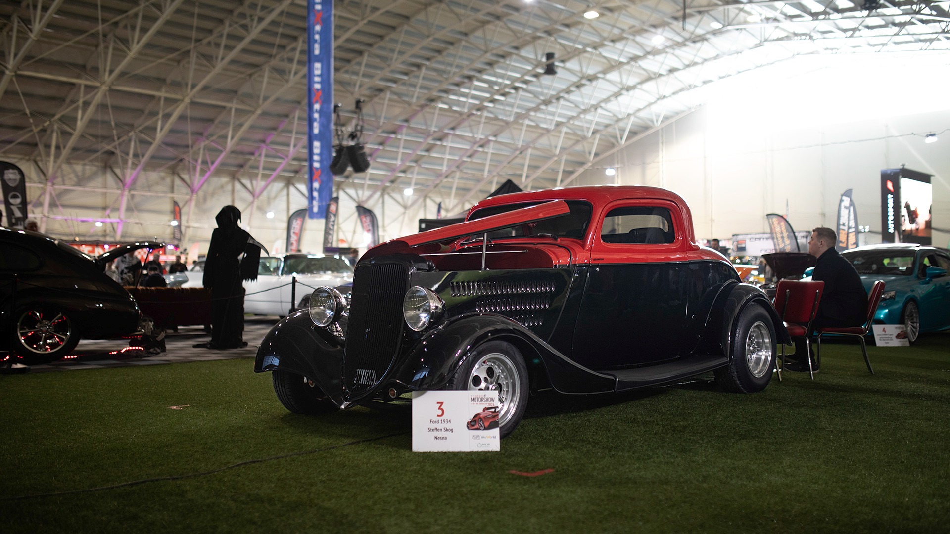 Helt fra Nesna kom det rodfolk, godt representert med denne 1934 Forden.