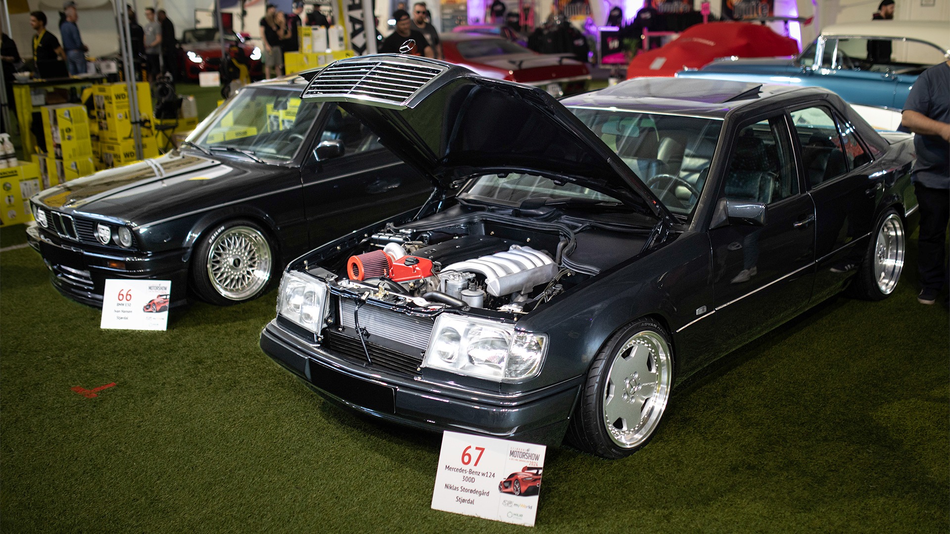 To tyske tøffinger. Mercedes W124 og BMW E30 ved siden av hverandre er bare lekkert.