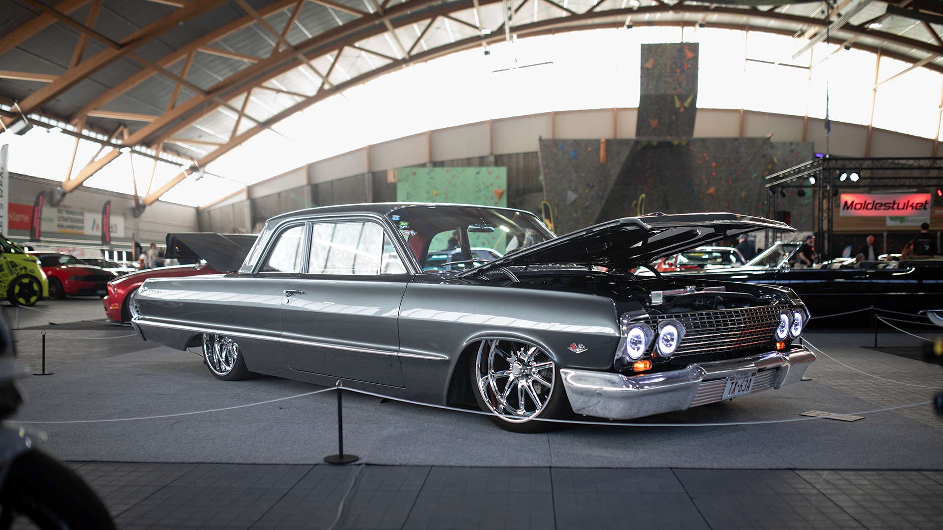 Helt nybygget 1963 Chevrolet Bel Air med vanvittig heftig stuk, med luftfjæring, svære felger og LS under panseret.