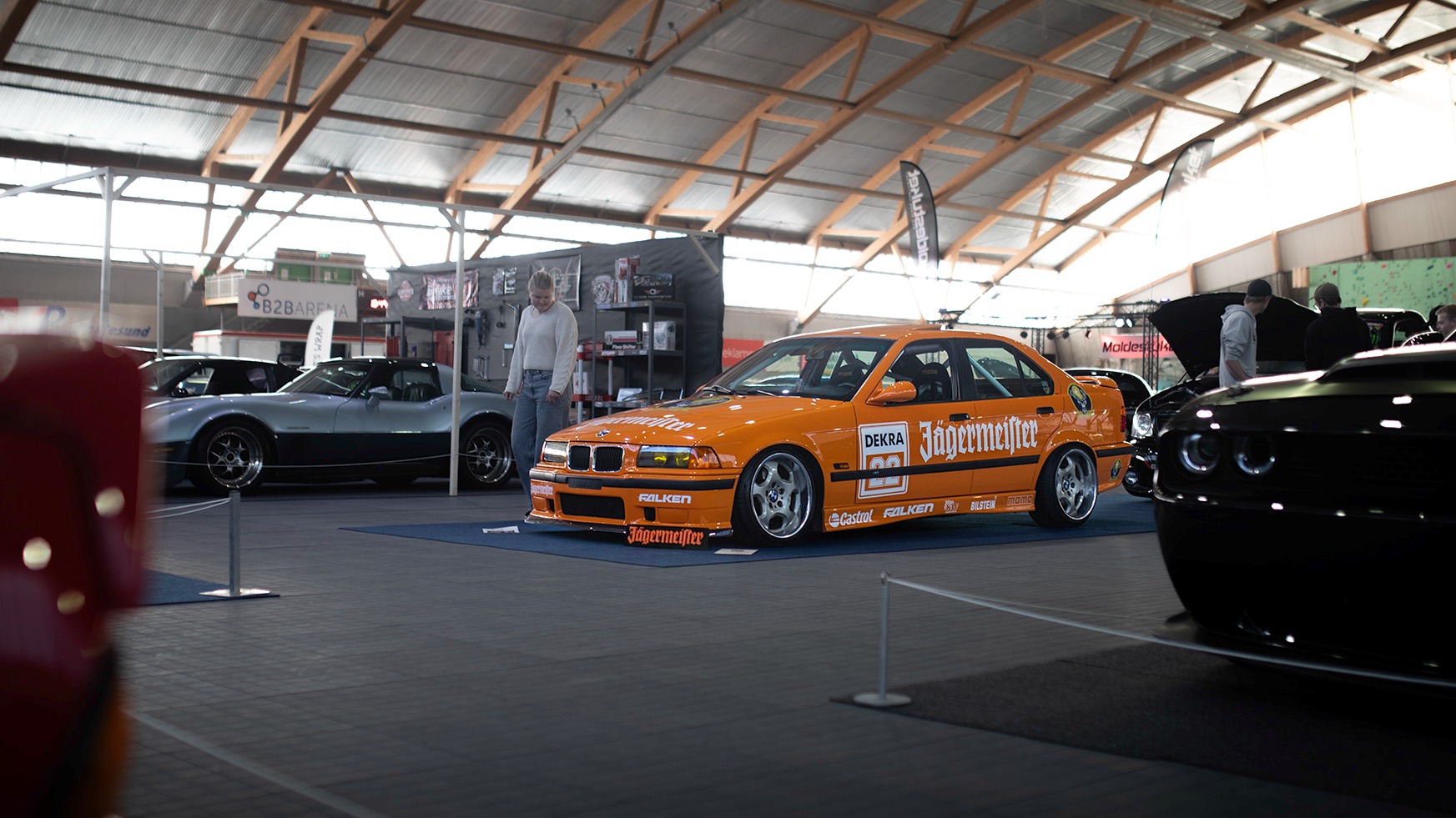 Heftig bygget BMW E36 med ikonisk Jägermeister-dekor.