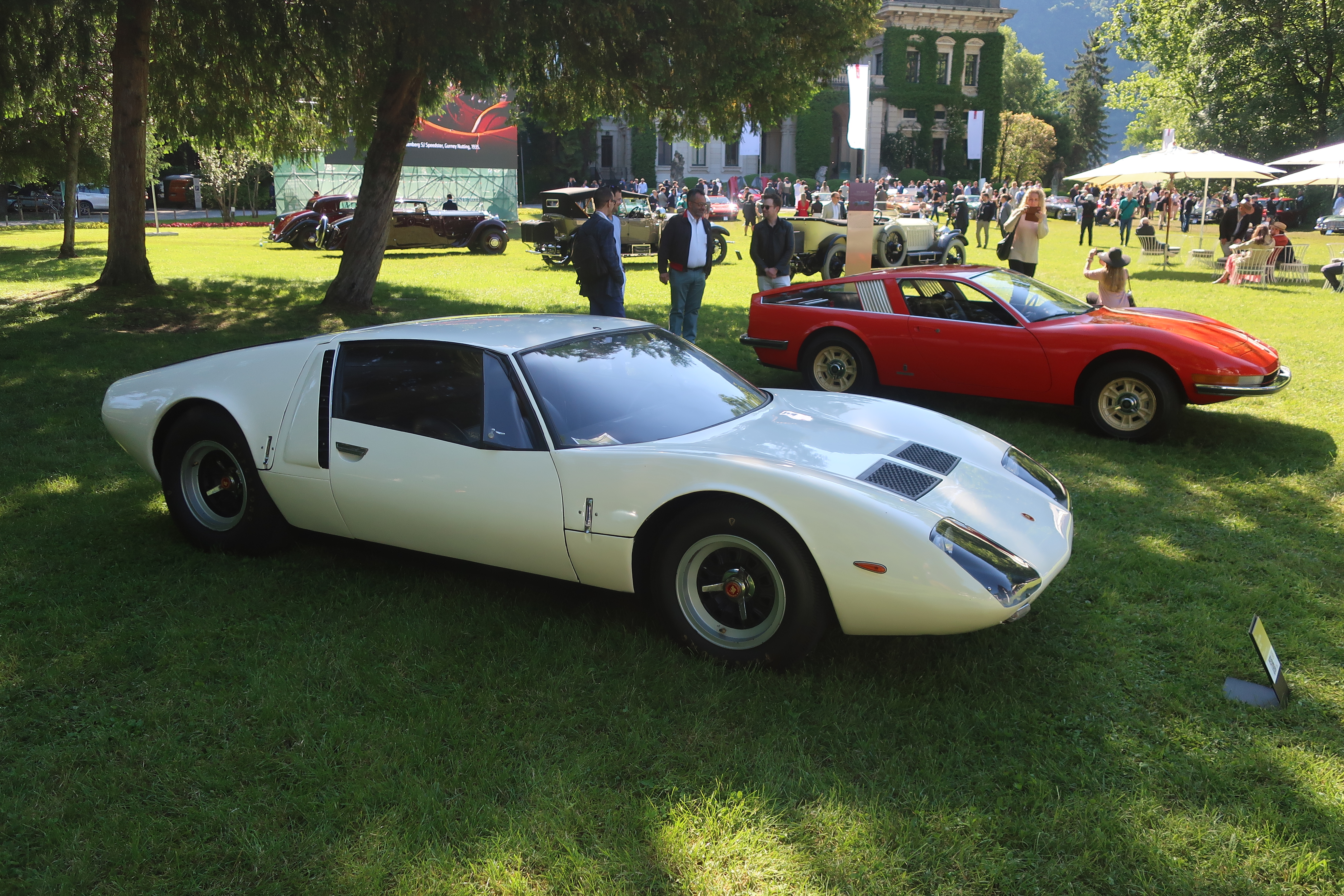 To rariteter sammen. 1967 Serenissima Agena og 1967 Fiat Aerodinamica som ble vist på 1968 Geneve Motor Show.
