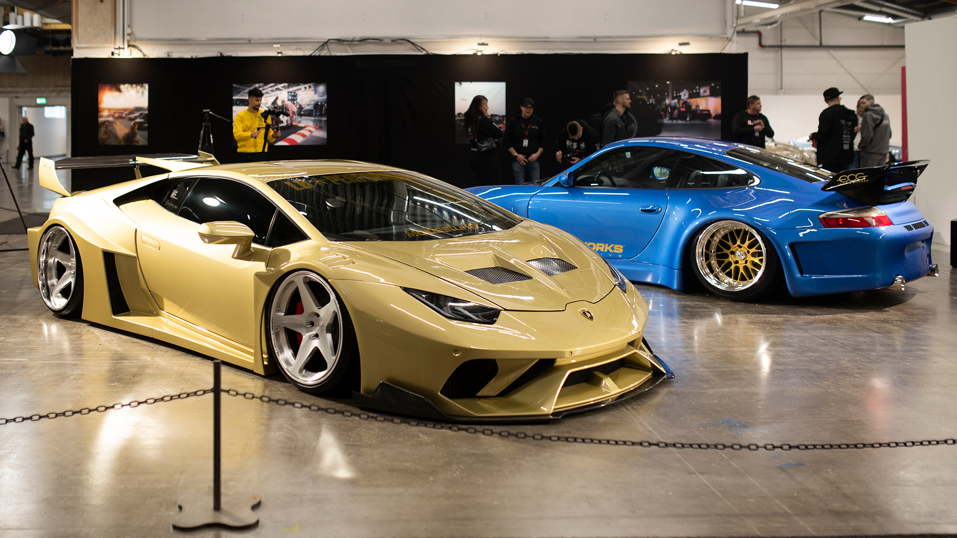 Du har kanskje sett bilen før, men nok en gang kommer den i ny utførelse. Lamborghini Huracan med Liberty Walk-kit. Denne gangen i gull!