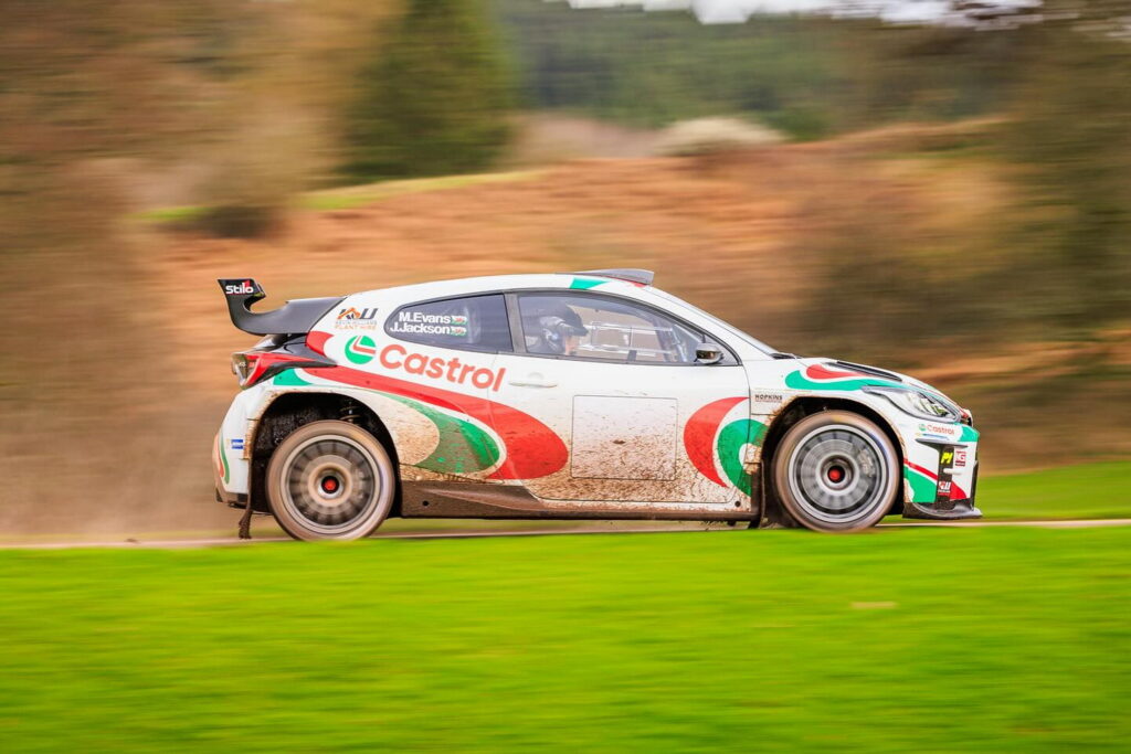 Castrol MEM Rally Yaris