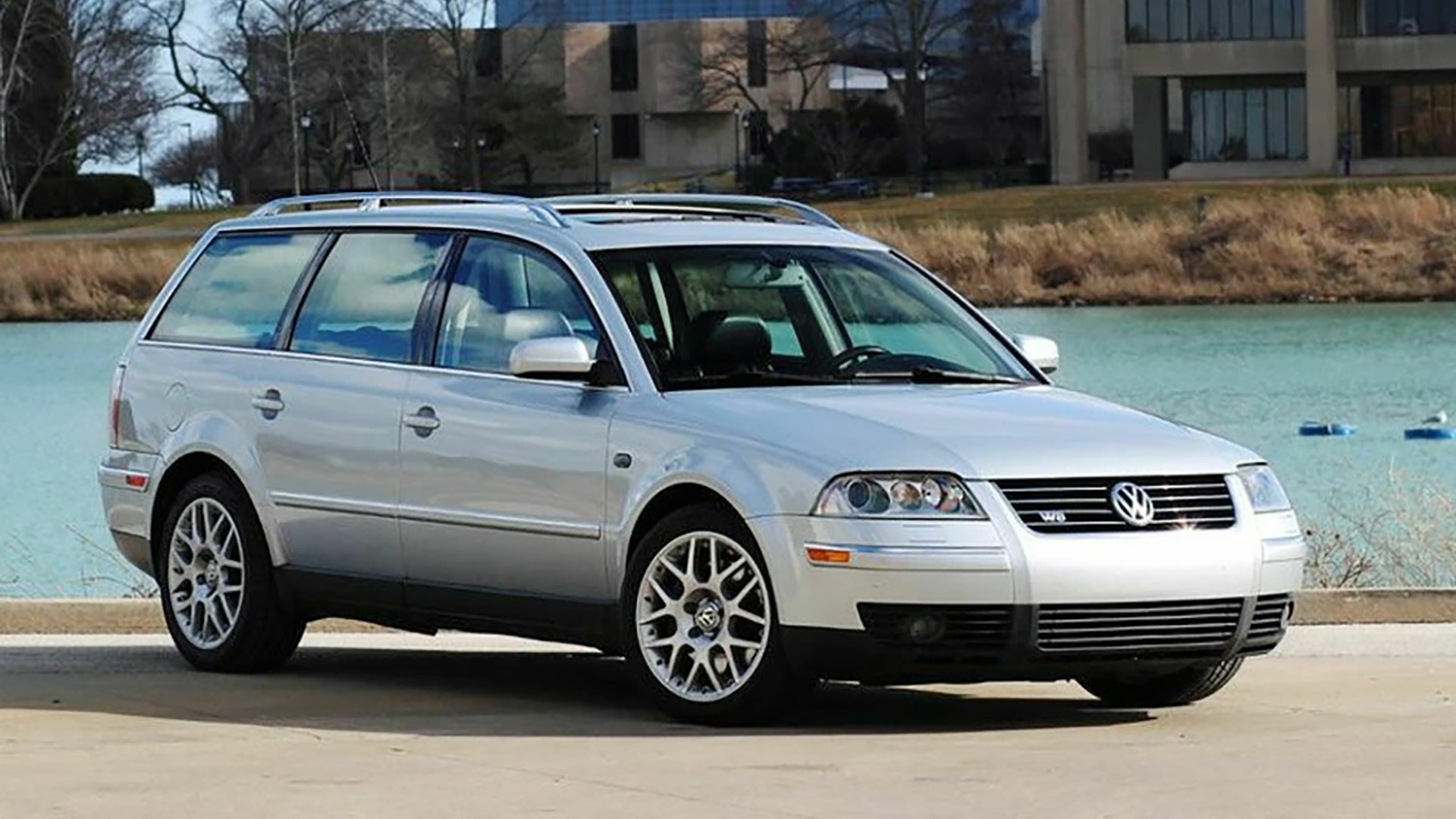 Volkswagen Passat W8