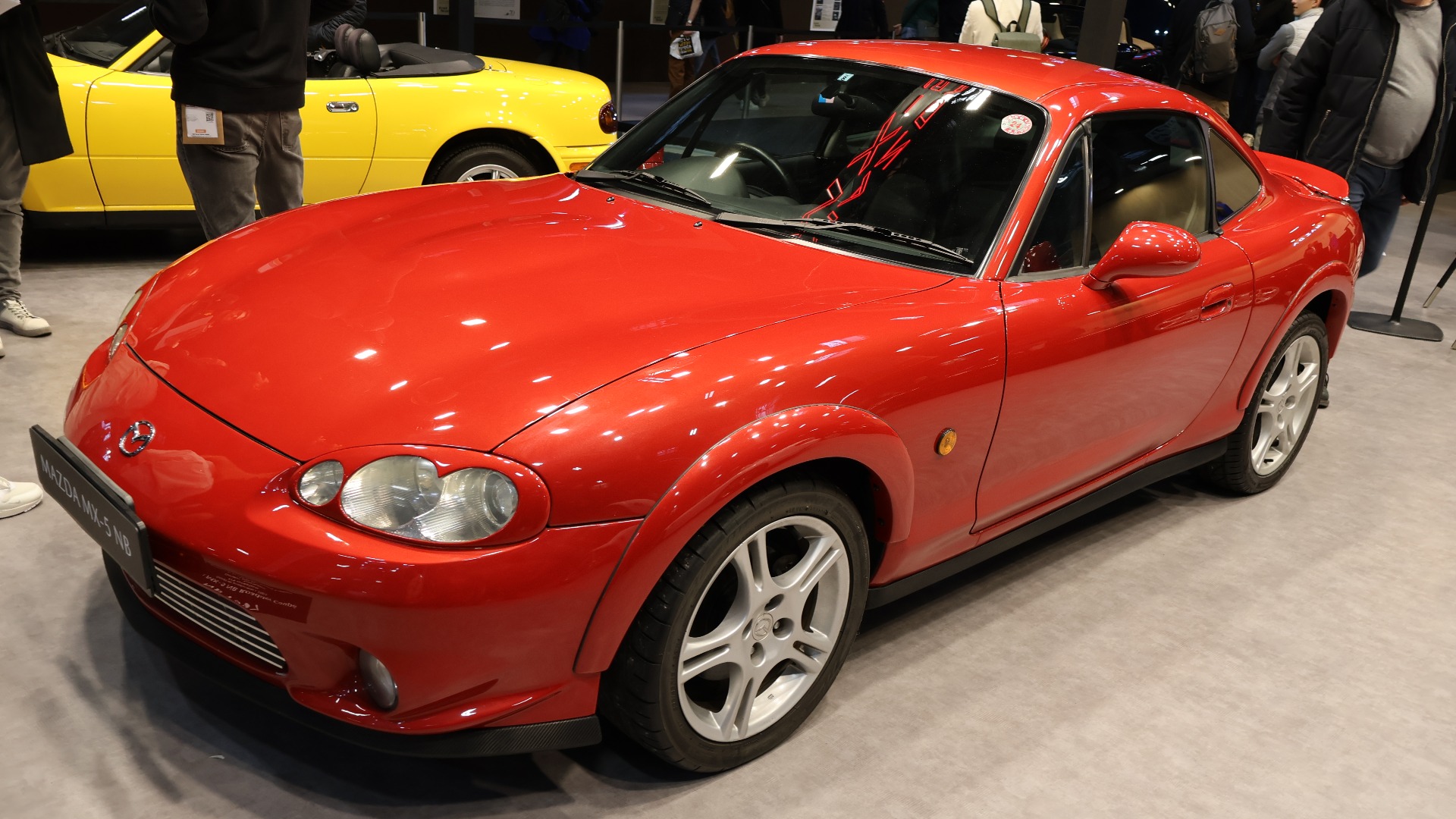 Mazda MX-5 Roadster Coupe fra 2003 som ble laget i 179 eksemplarer. Design av Tom Matano. 