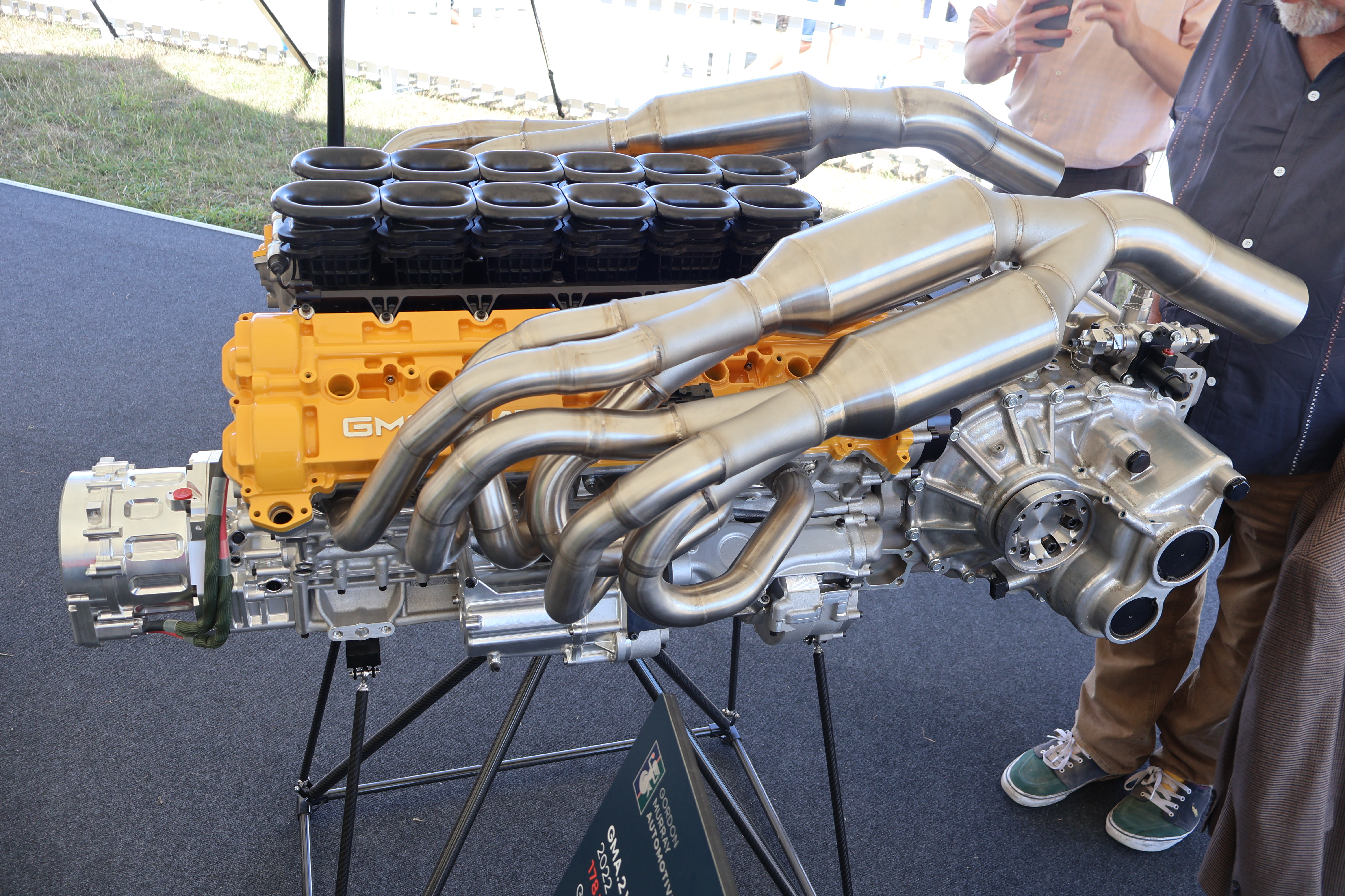 Gordon Murray Automotive viste blant annet frem 3,9-liters V12-motoren som gir 617 hk ved 11.100 omdreininger uten noen form for pustehjelp fra turbo eller kompressor. 