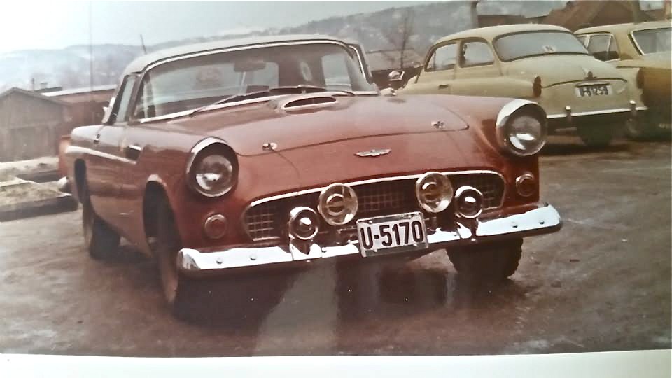 1956 Ford Thunderbird