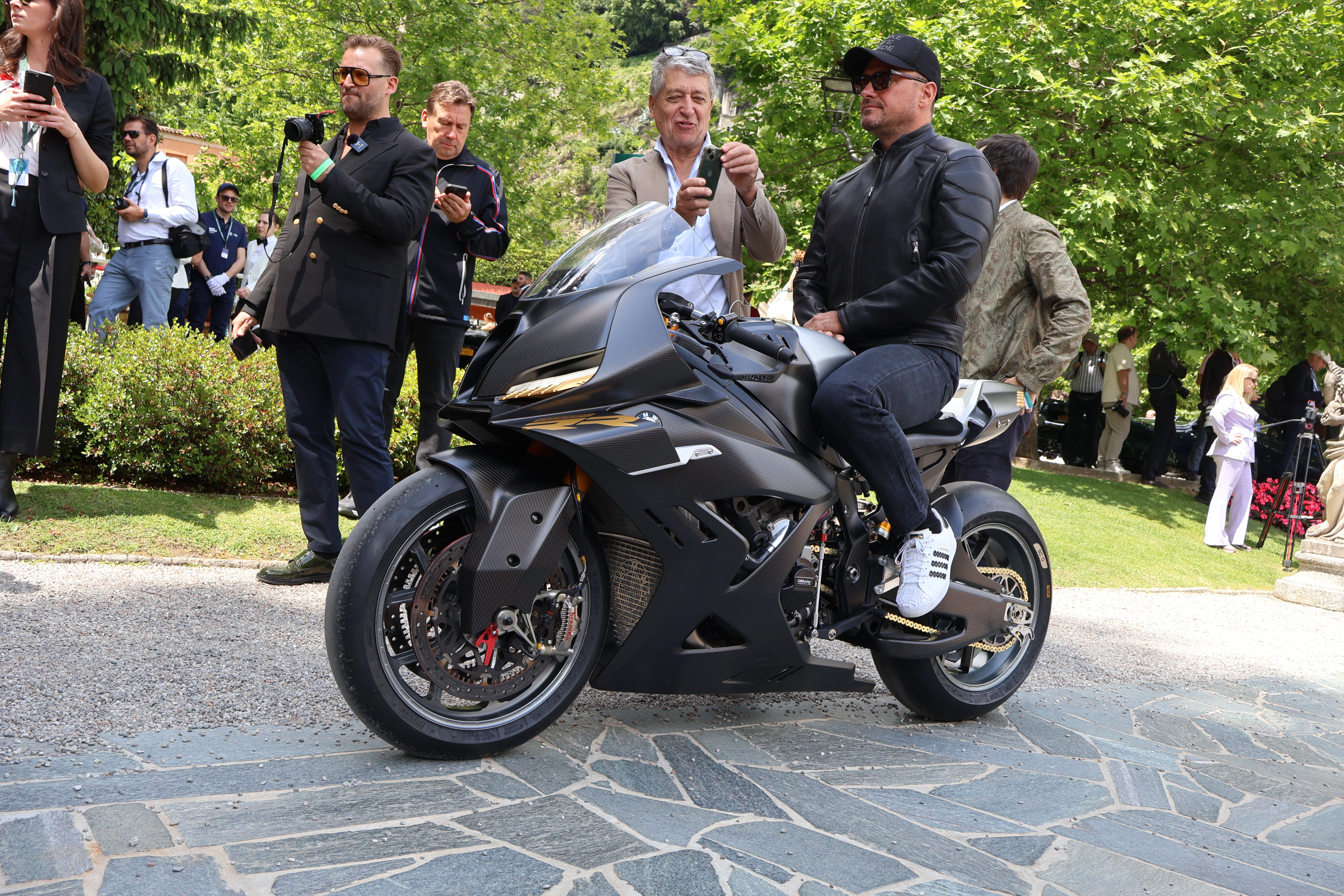 BMW Concept RR ble vist på Villa d'Este. En fin forsmak på neste generasjon RR.