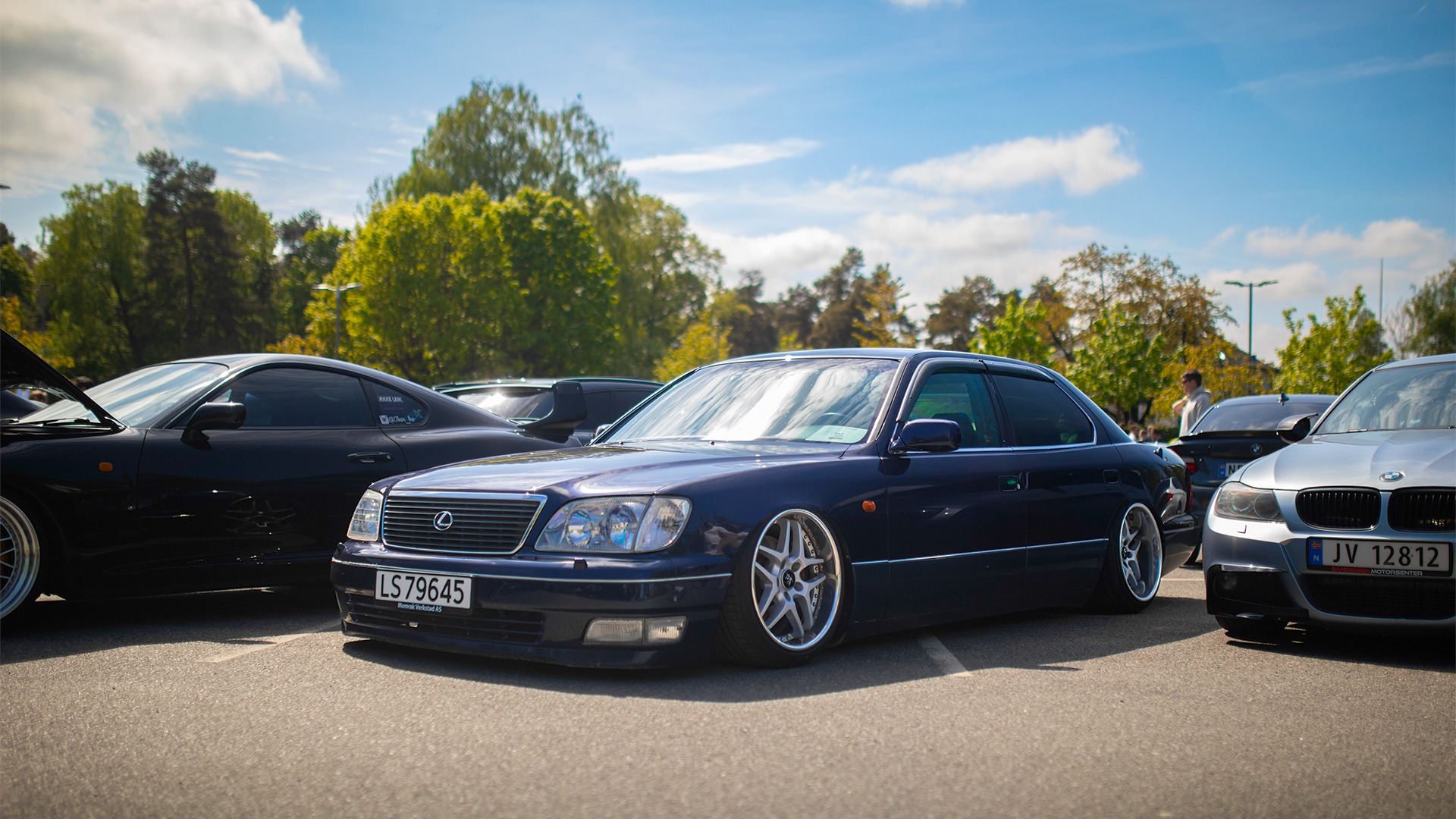 Lexus LS 400 fra 1998 med et elegant VIP-stuk.