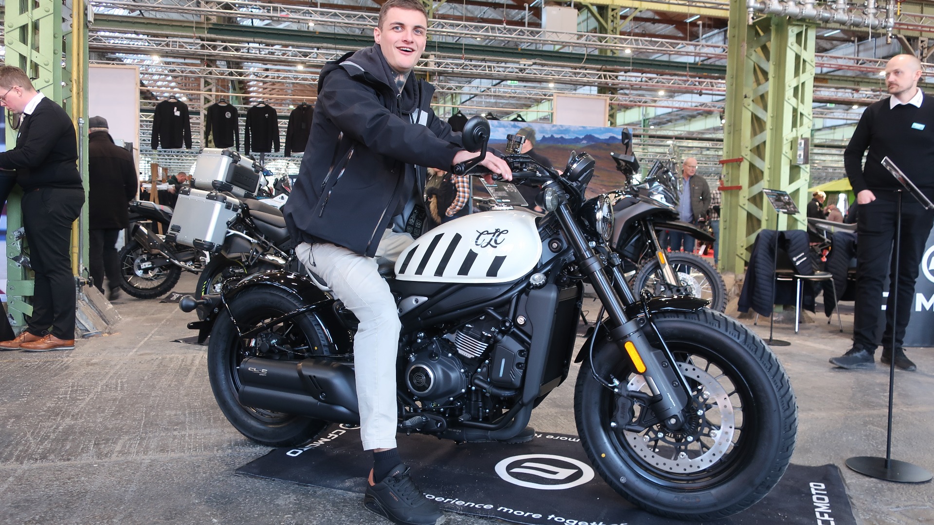 CFMoto er en kinesisk produksjonspartner til KTM og helt nye 450 CL-C Bobber med R2 på 449 ccm og 44 hk har fått gode tilbakemeldinger i tester mot etablerte japanske konkurrenter.