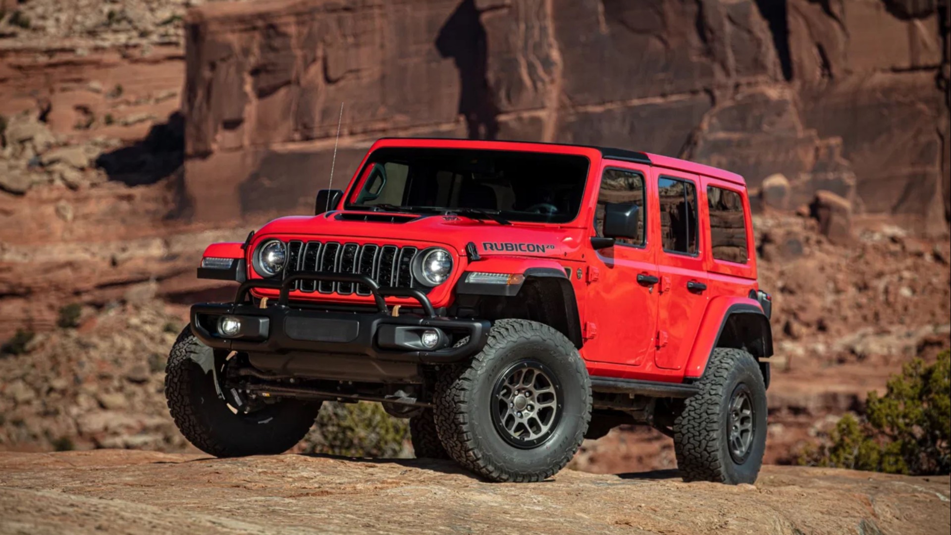 Jeep Wrangler kom med 6,4-literen så sent som i fjor.