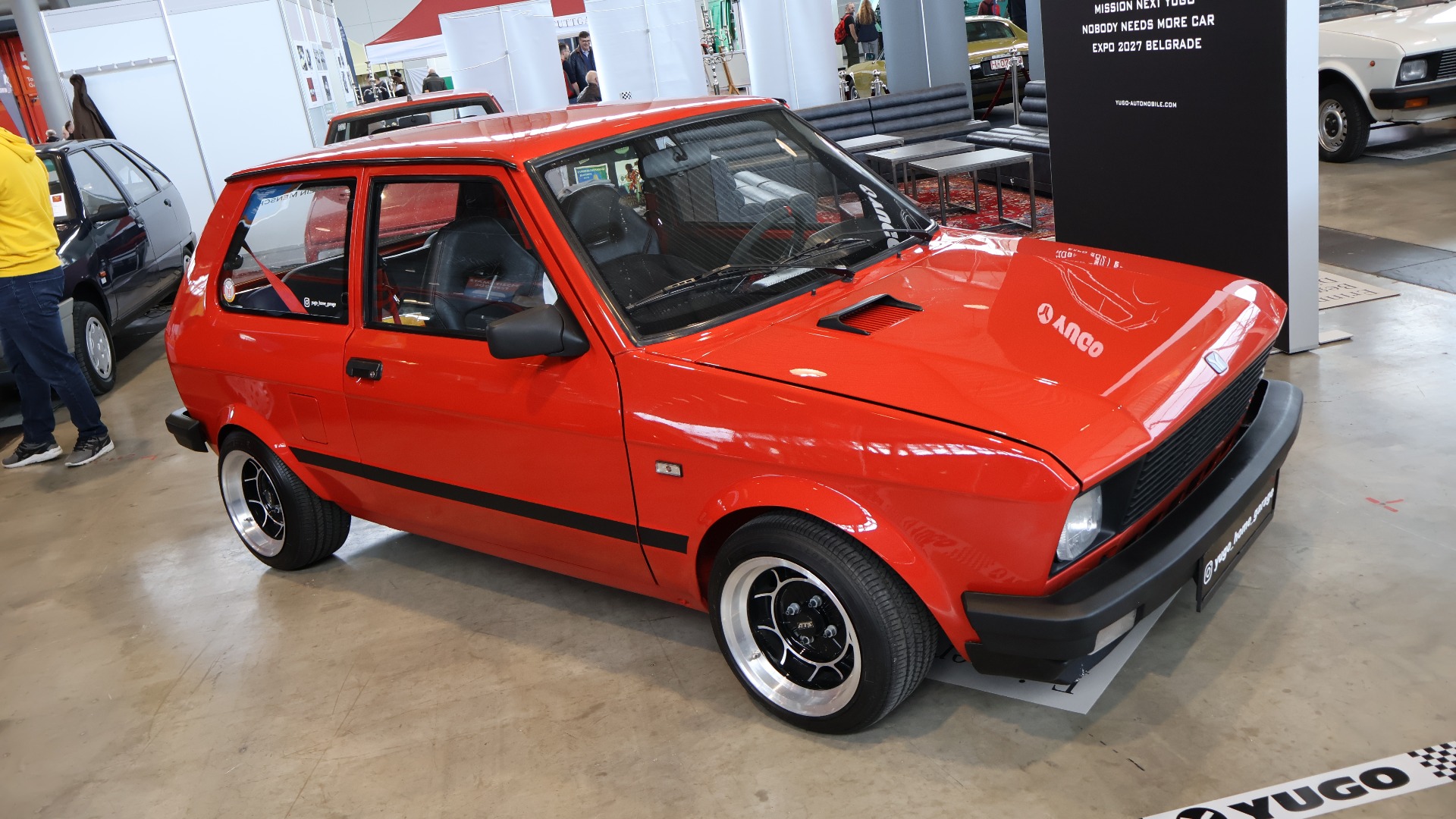 Zastava Yugo er kanskje ikke bilen man forventer å finne, men messen hadde flere Yugoer.