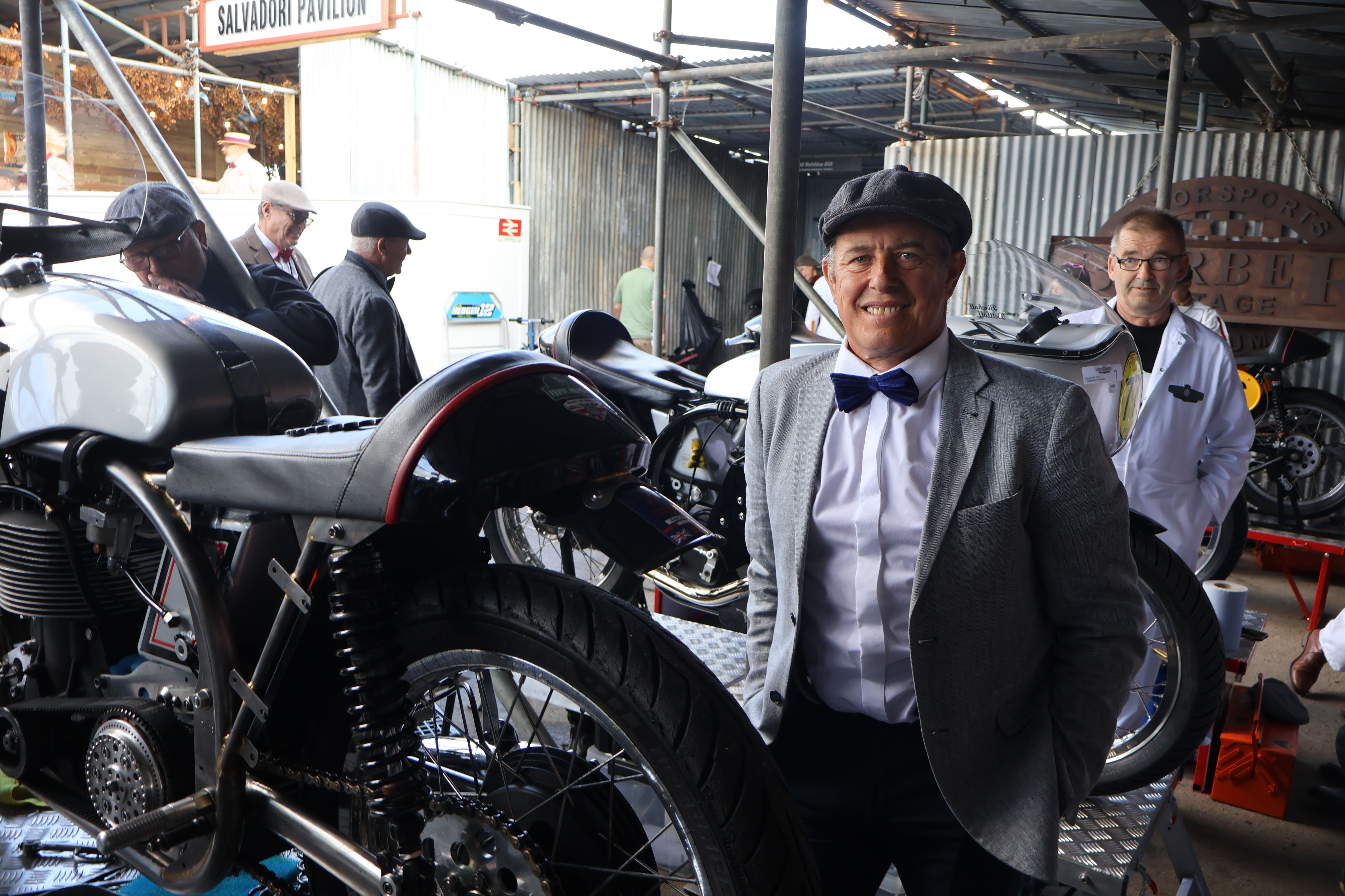 Den tøffeste mannen på Revival var utvilsomt John McGuinness. Den fryktløse briten, samt avdøde Mike Hailwood, har rekorden med 7 seire i den grommeste klassen på Isle of Man TT. Respekt.
