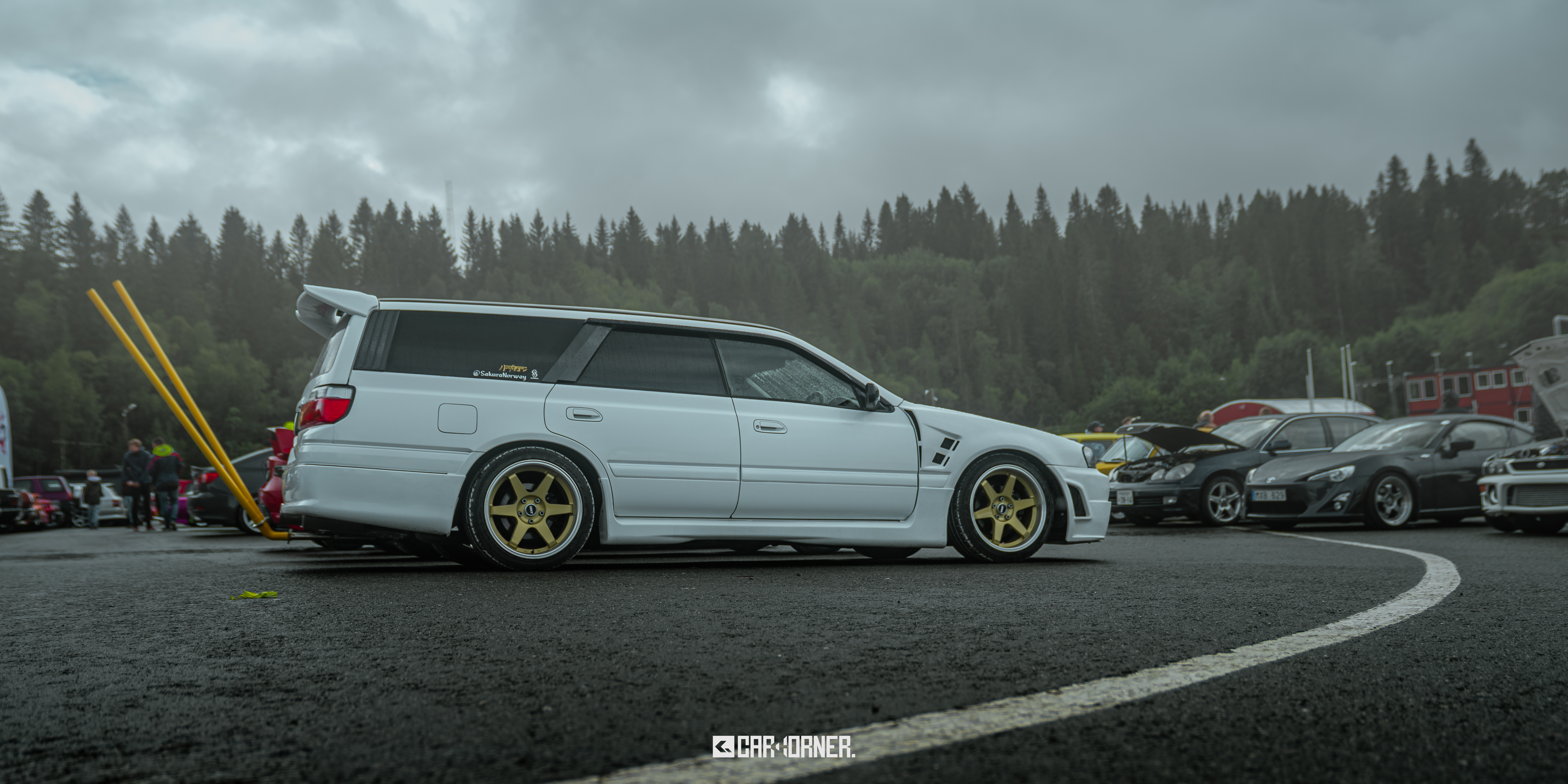 Den ultimate familieracer ? Nissan Stagea med rekkesekser, turbo og firehjulsdrift