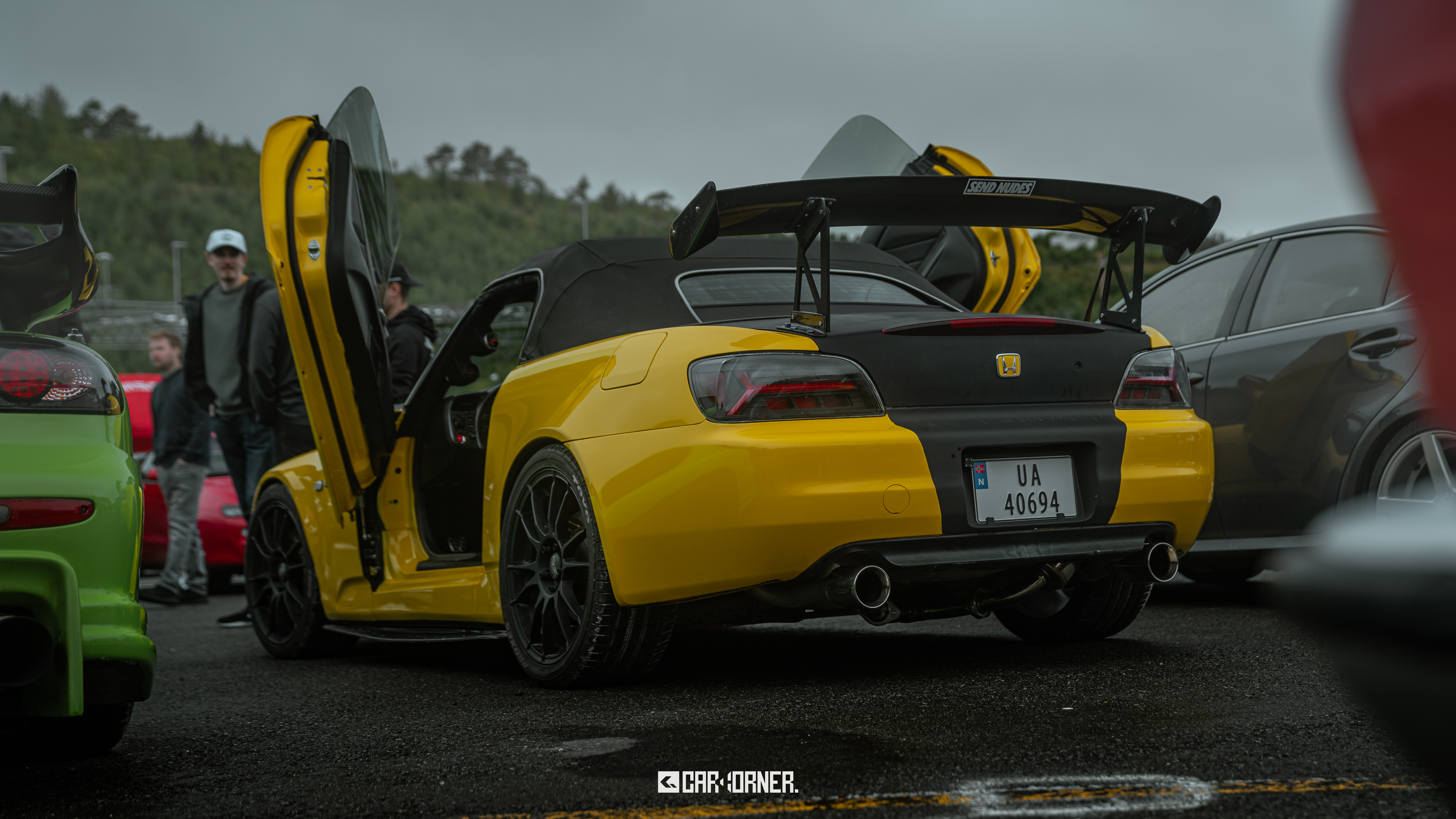 Honda S2000 med Lambodører