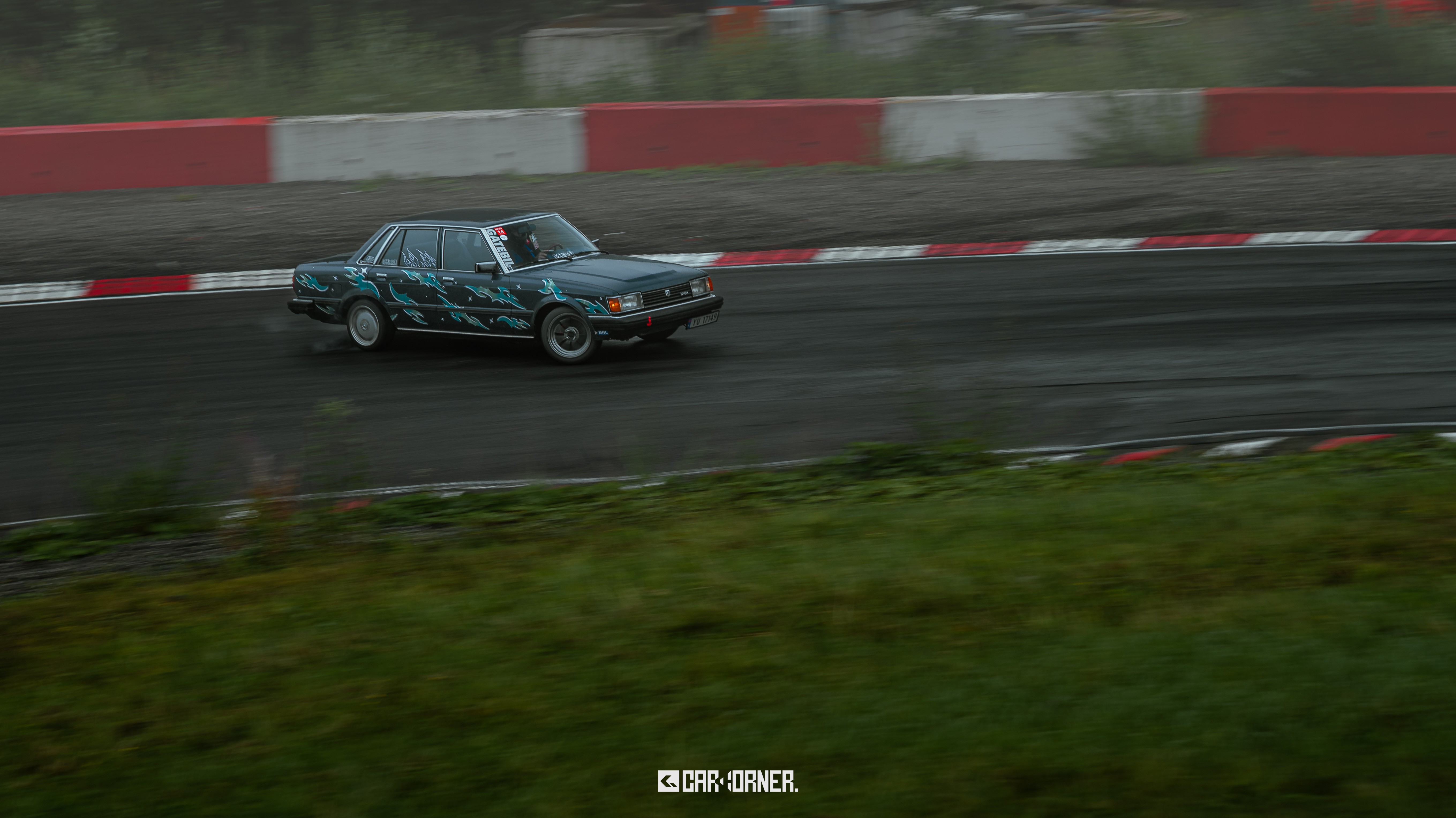 Selv uten servo, turbo eller styrevinkelkit klarte Patrick Solemsløkk Kvernstad å lage show på banen i sin Toyota Cressida