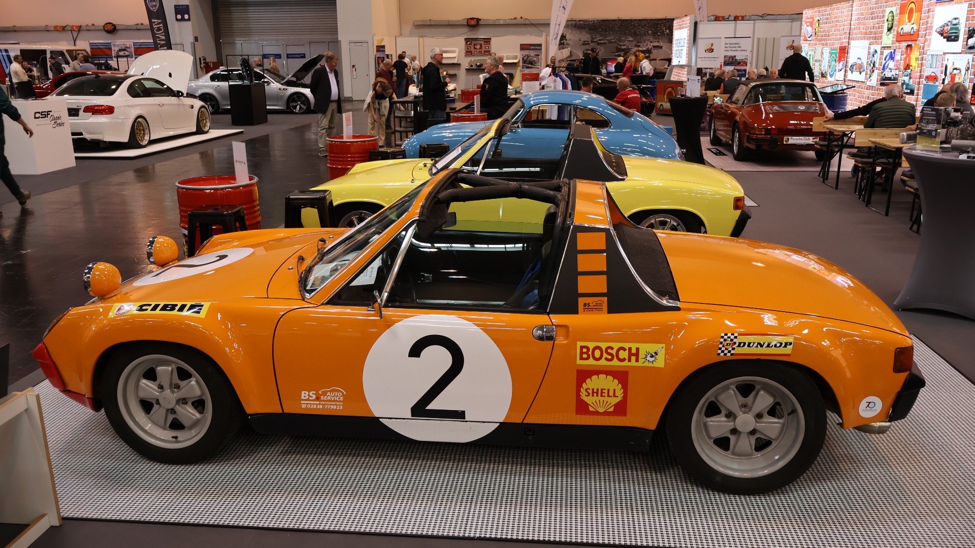 Det var mange tyske Porsche klubber samlet på en stor stand, en god ide for å vise bredden i Porsche-miljøet.