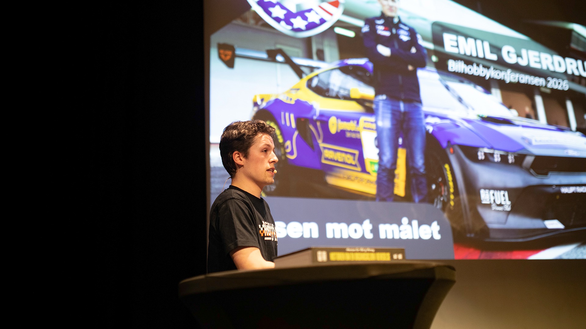 Racerbilsjåfør Emil Gjerdrum (19) tok oss gjennom hans reise mot å kjøre GT3 i Europa.