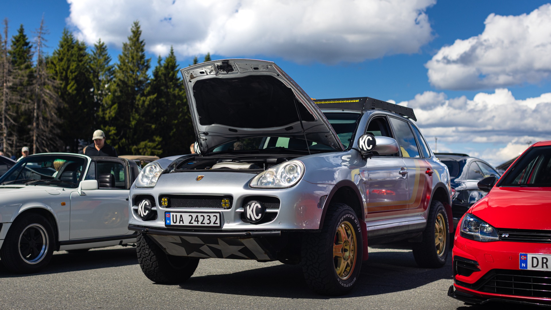 Overlanding og utfartsbygg på eldre firehjulstrekkere rekrutterer unge til det samme håndverket som alltid har vært hobbyens kjerne.