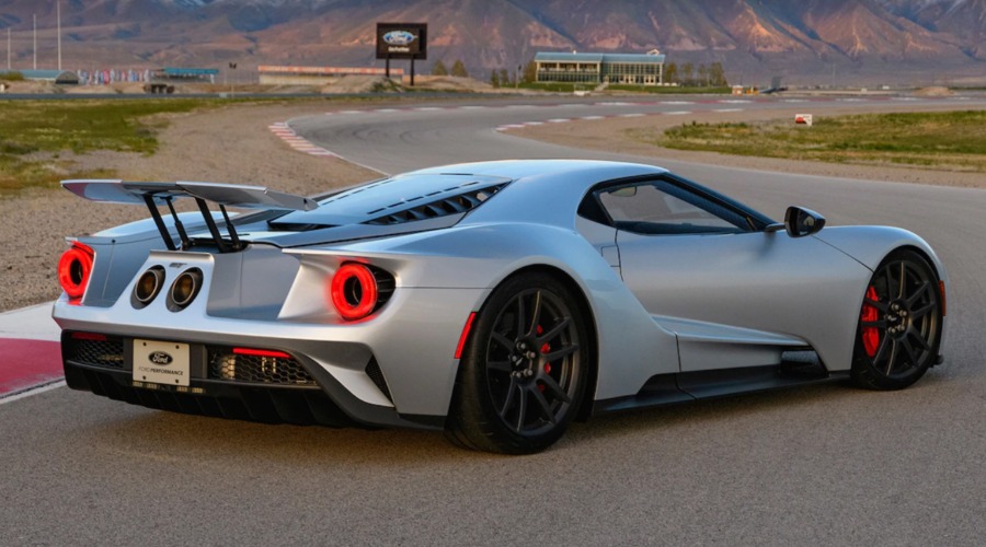Ford_gt_sunset-listebilde.jpg