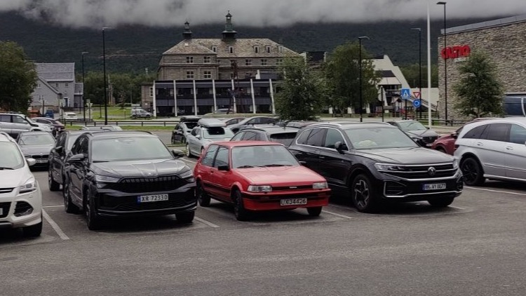 1986 Toyota Corolla  GL SUN 12