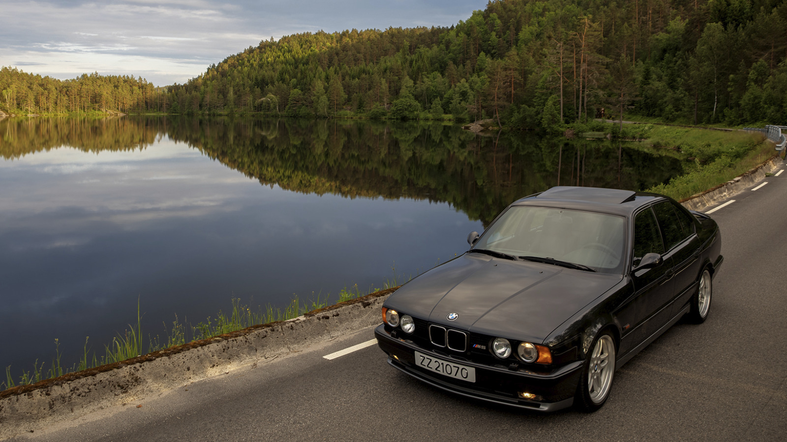1992 BMW E34 M5