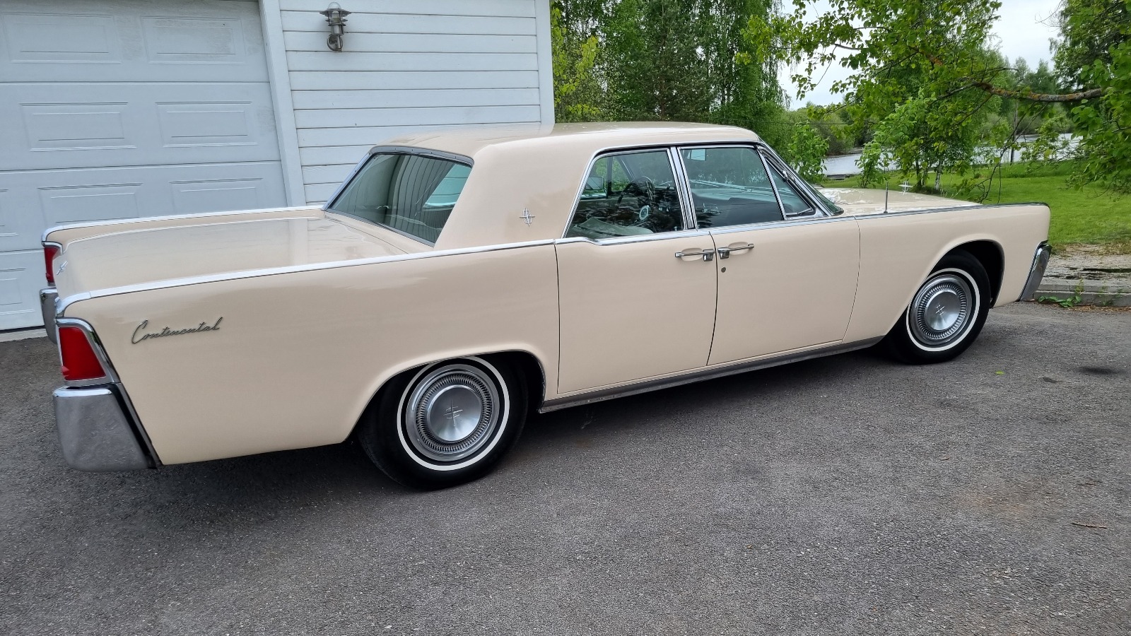 1964 Lincoln Continental 