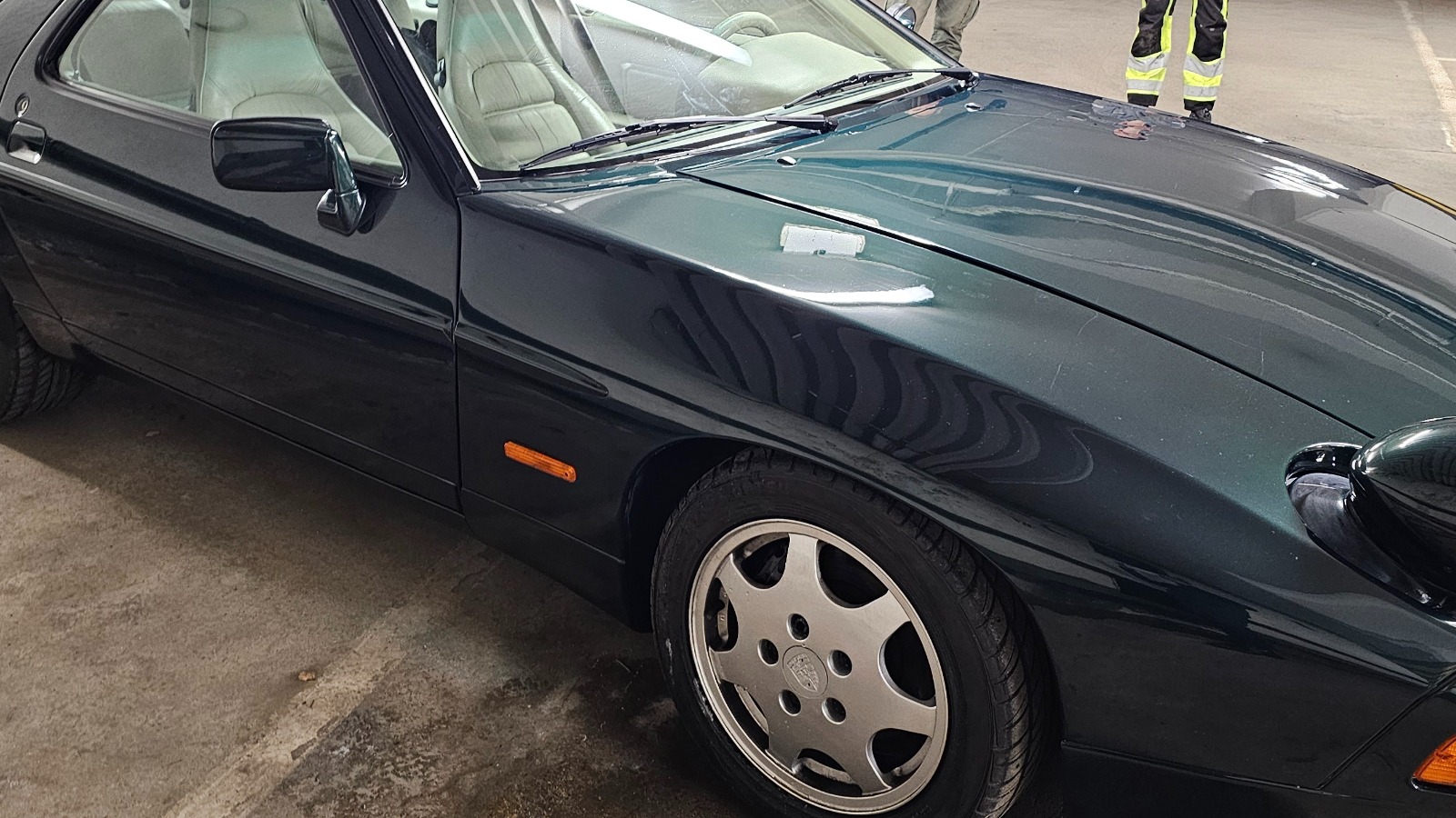 1990 Porsche 928 GT 