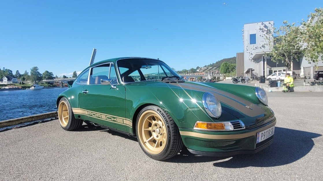 1977 Porsche 911 RSR Restomod