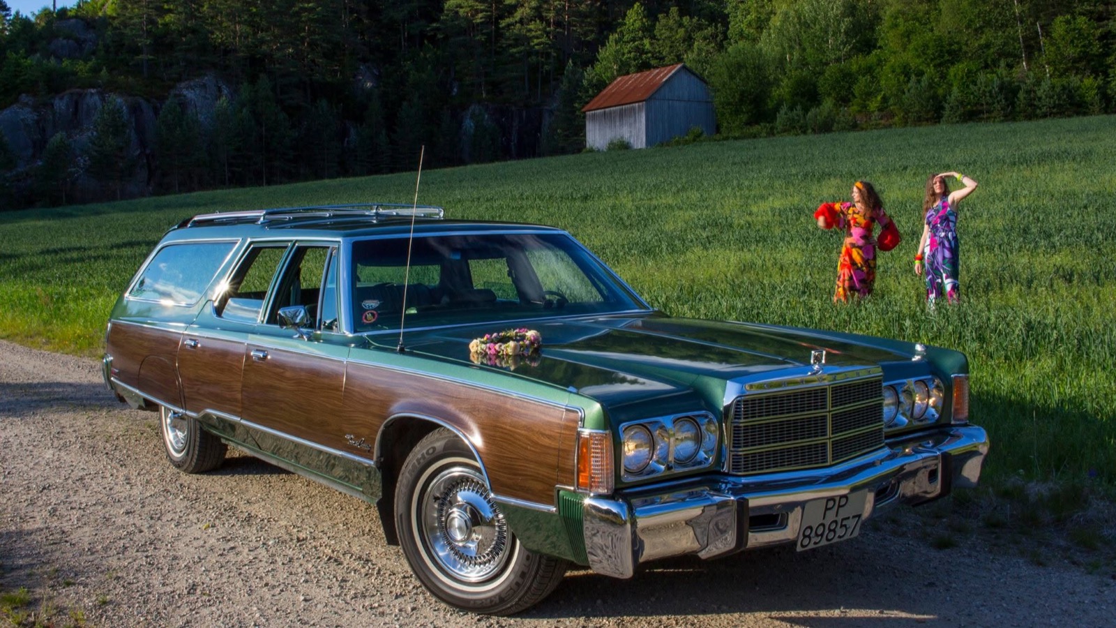 1977 Chrysler Town & Country station wagon