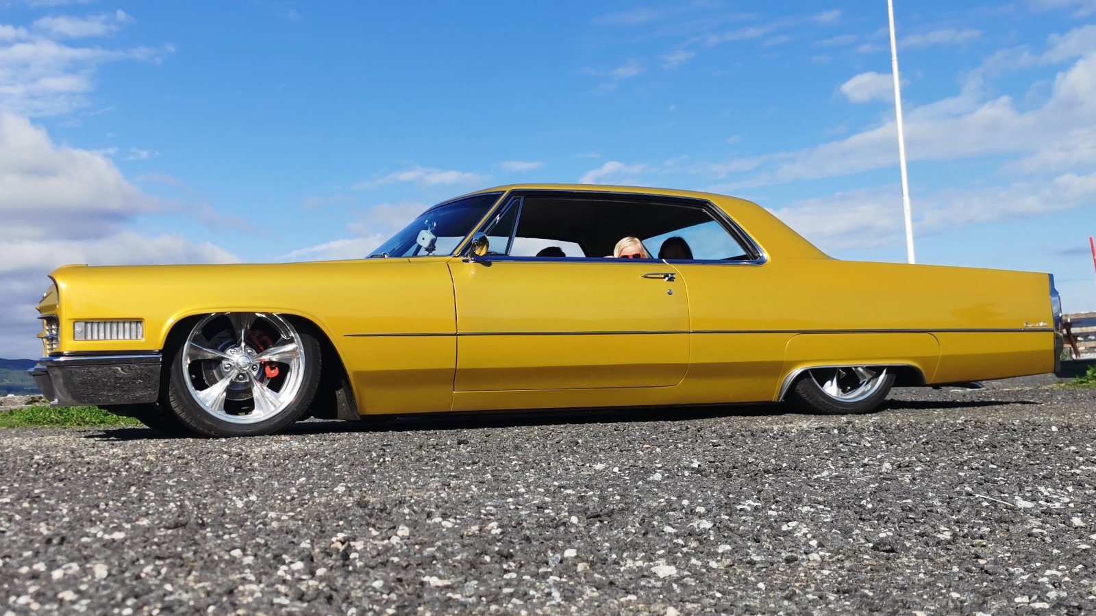 1966 Cadillac Coupe Deville