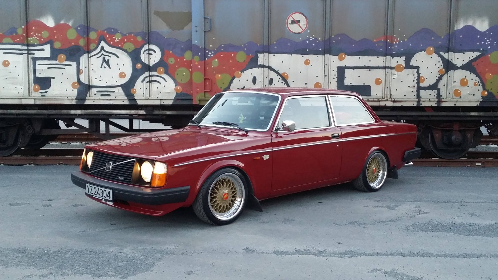 1976 Volvo 242L Turbo